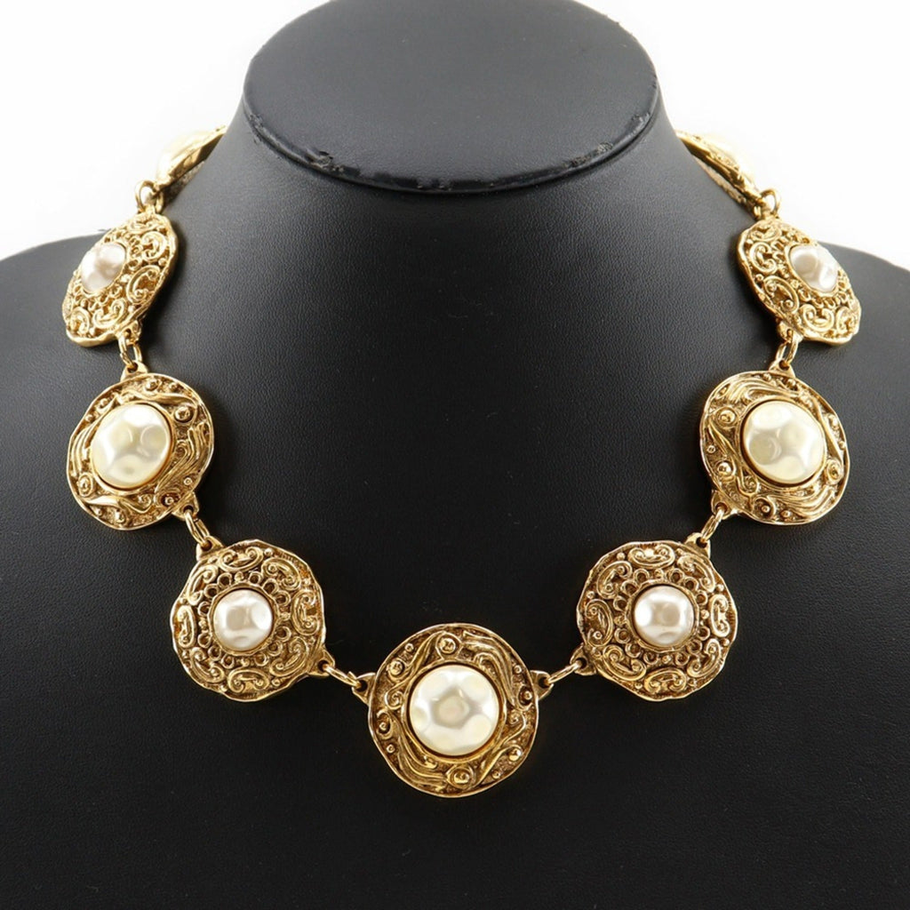 Pendant Necklace Artificial Pearl and Gold
