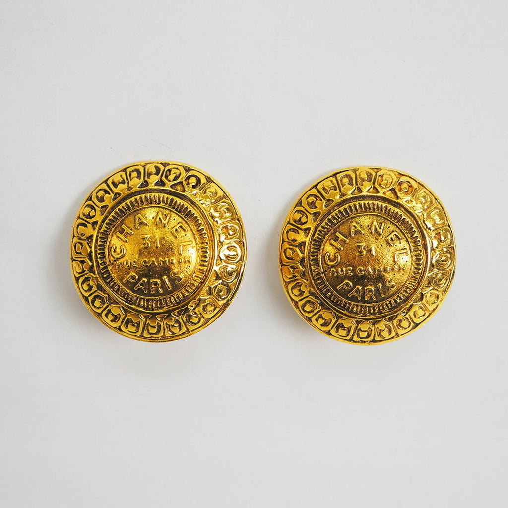 Vintage Clip-On Earrings Clip-On Gold-Tone Metal
