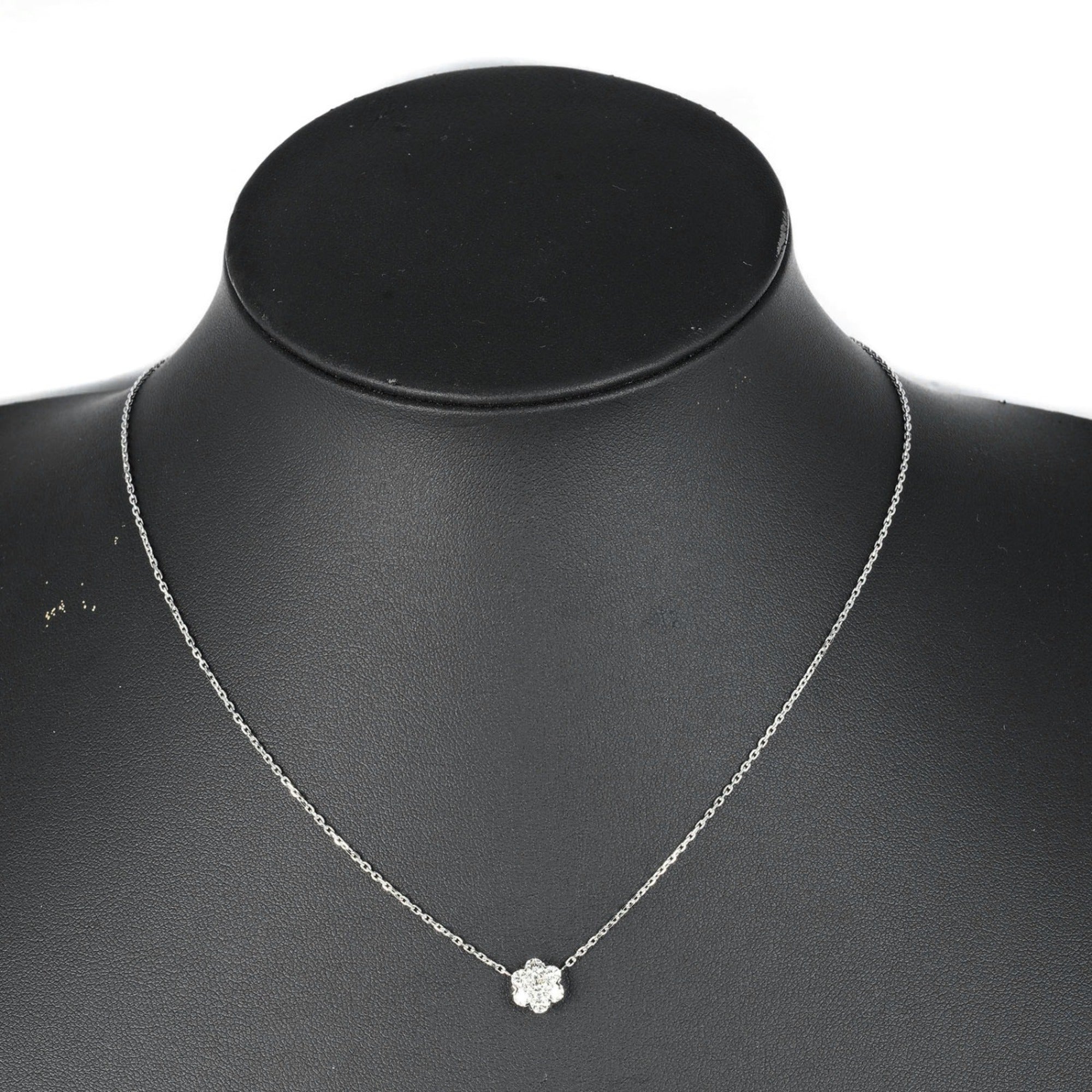 Pendant Necklace 18K White Gold with Diamond
