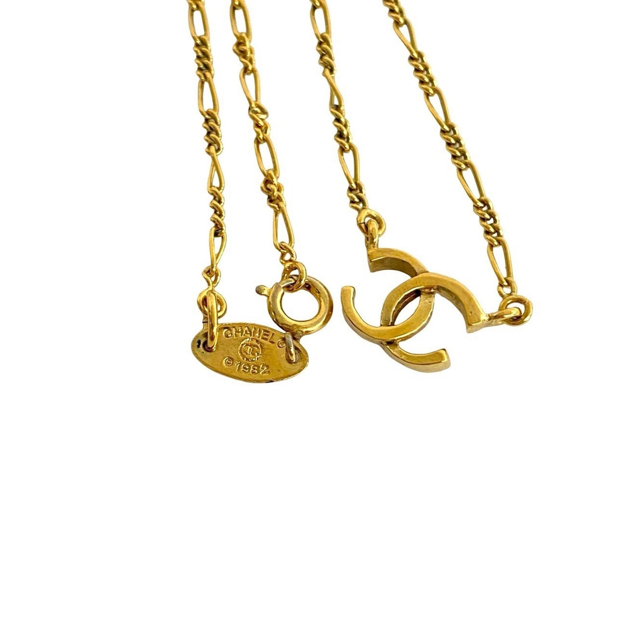 CC Logo Pendant Necklace Metal