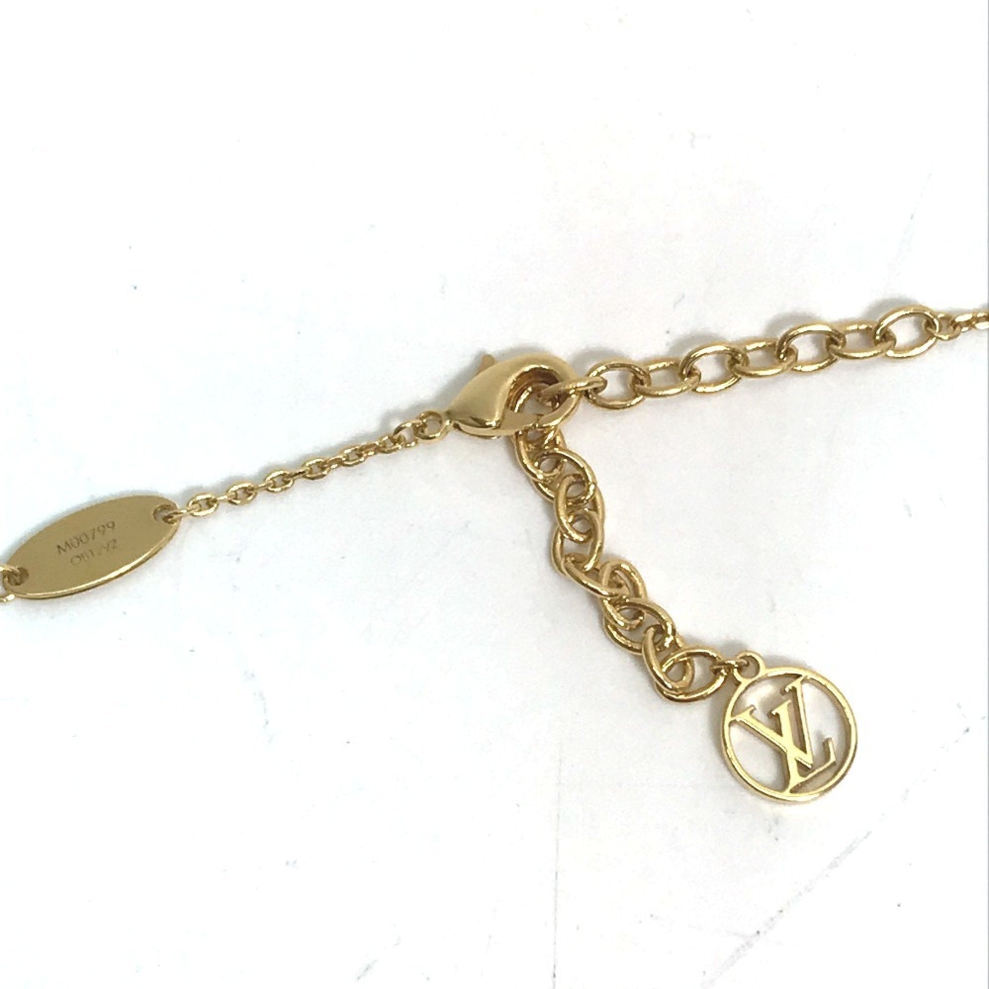 Pendant Necklace Metal Gold