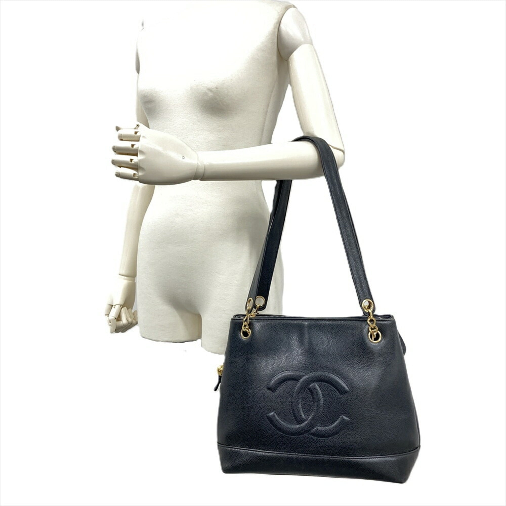 Vintage Timeless Chain Shoulder Bag Caviar Medium