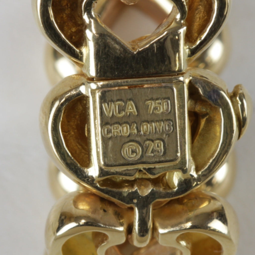 Heart Link Pendant Necklace 18K Yellow Gold
