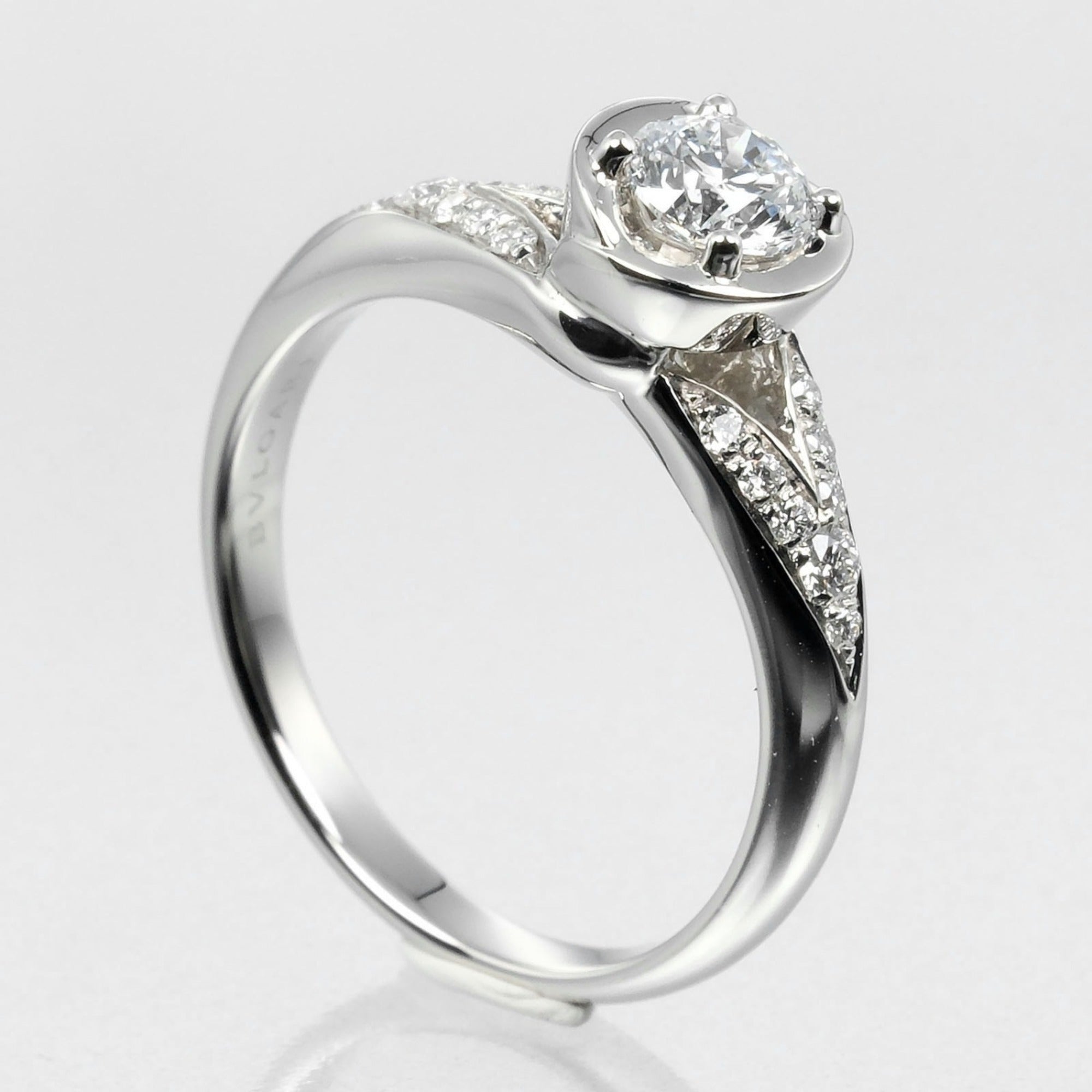 Incontro D'Amore Ring Platinum with Diamond