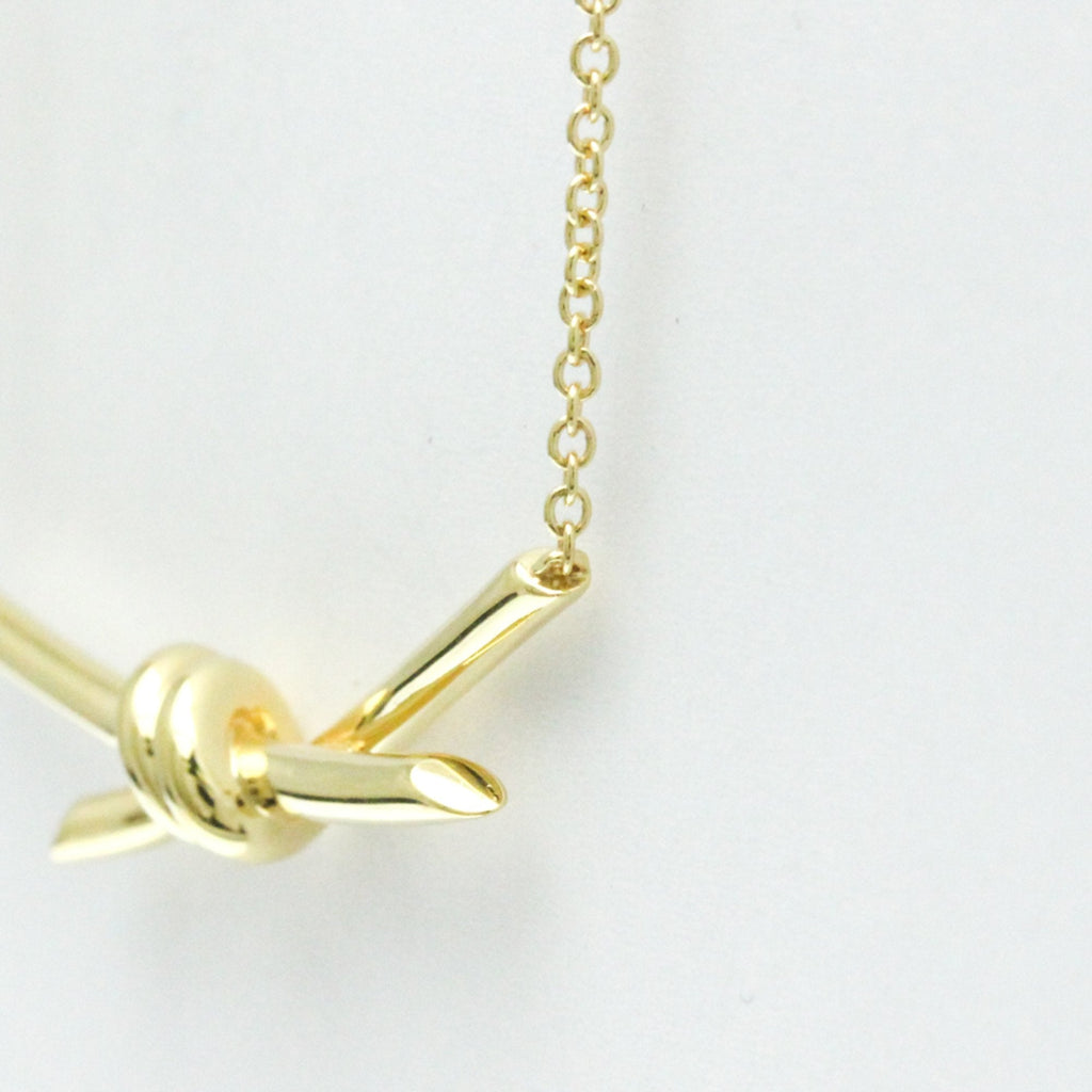 Knot Pendant Necklace 18K Yellow Gold