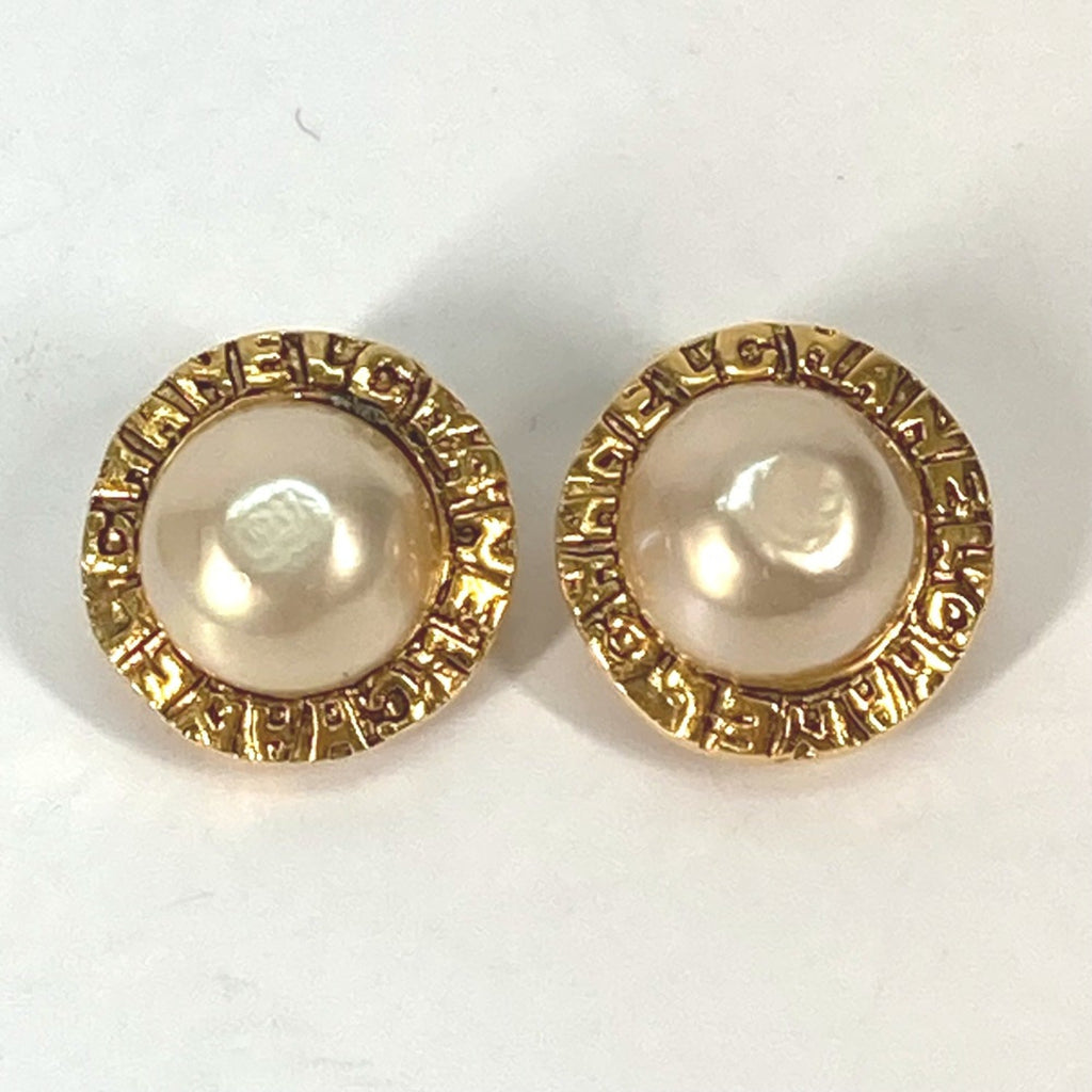 Vintage Clip-On Earrings Clip-On Gold-Tone Metal