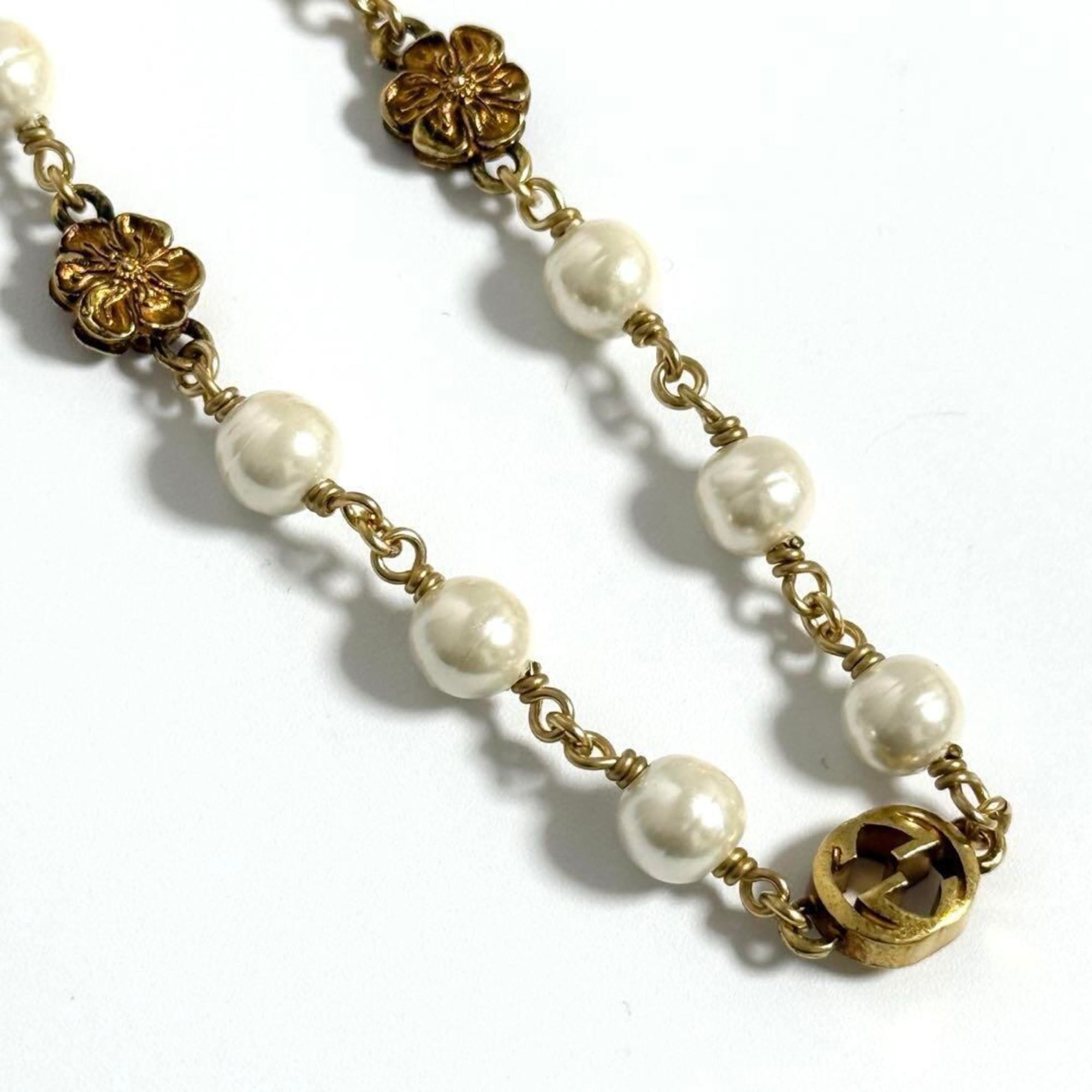 Pendant Necklace Artificial Pearl and Metal