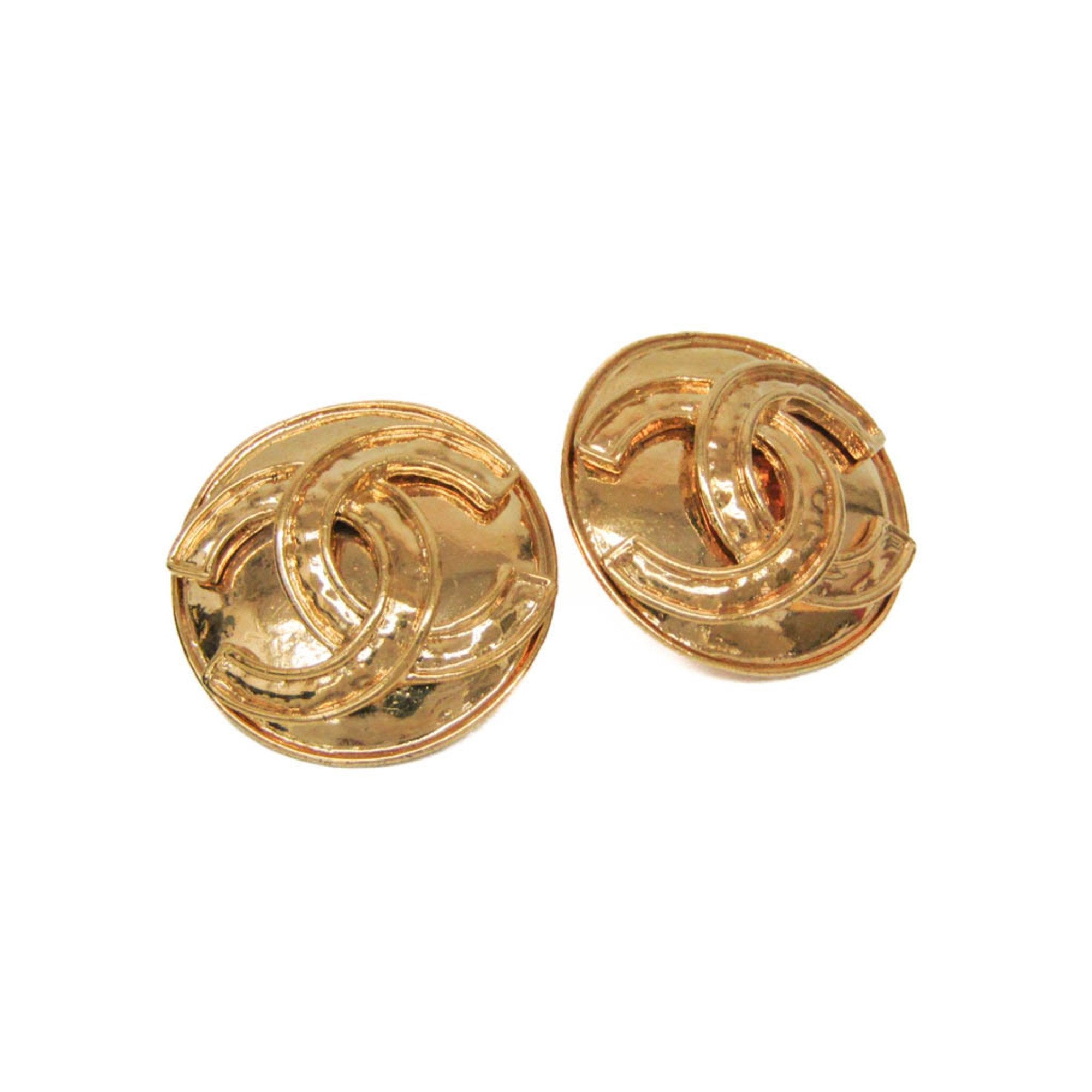 CC Logo Clip-On Earrings Metal Gold-Tone Metal