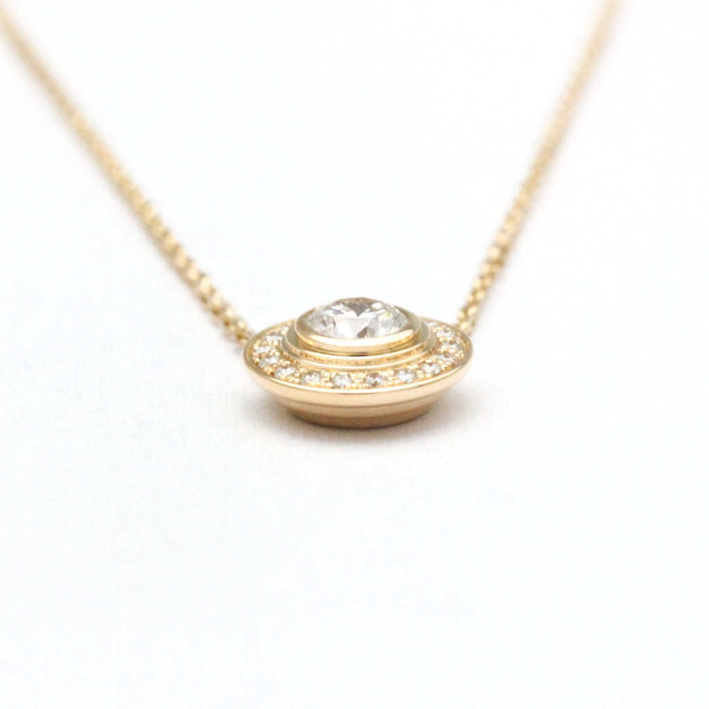 Pendant Necklace 18K Rose Gold and Diamond