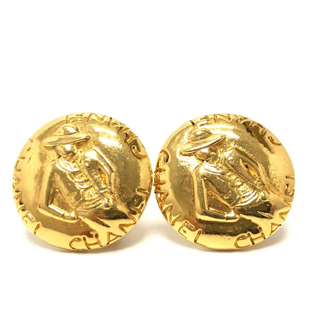 Vintage Clip-On Earrings Clip-On Gold-Tone Metal