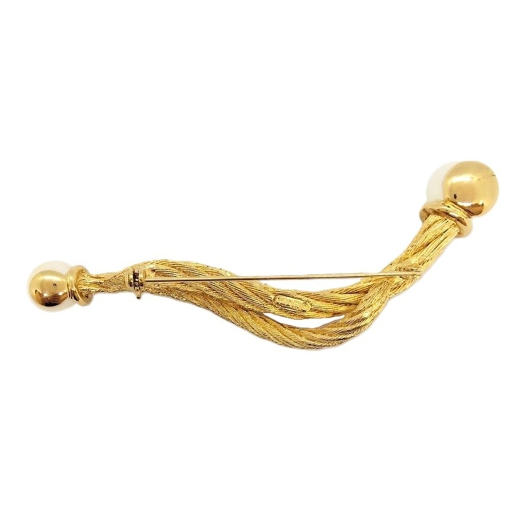 Brooch With Fake Pearl