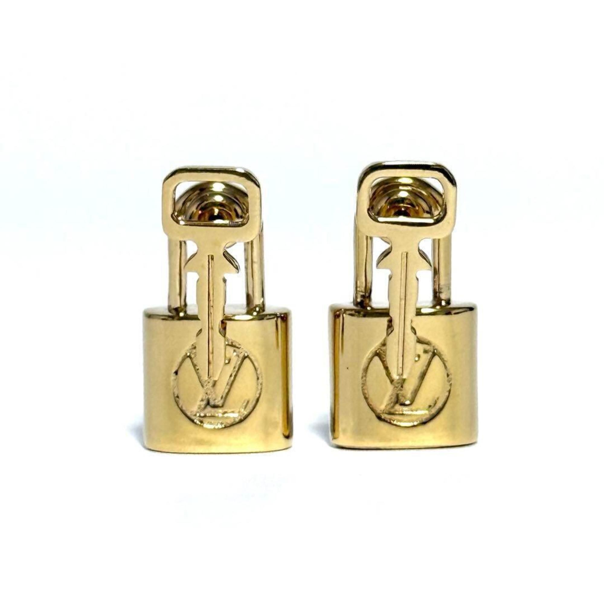 Earrings Metal