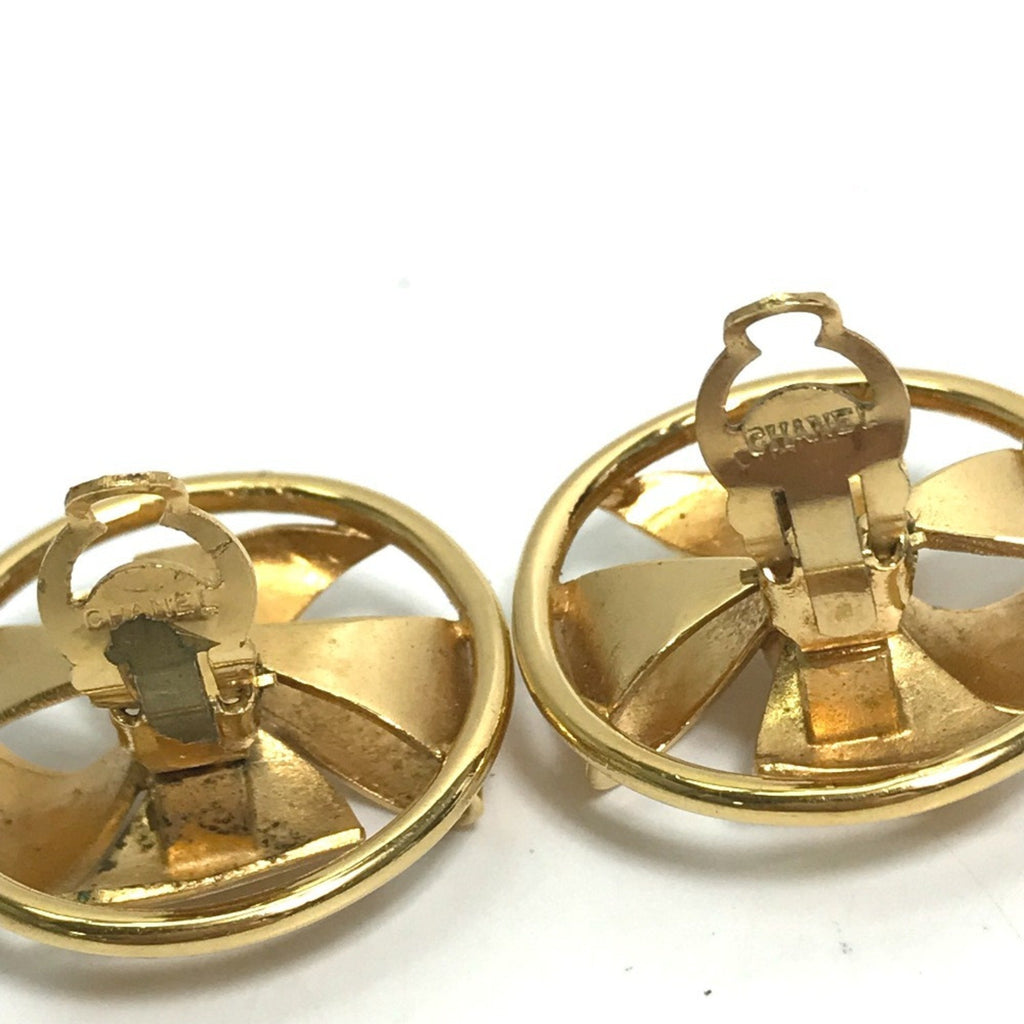 CC Logo Round Clip-On Earrings Gold-Tone Metal Gold-Tone Metal