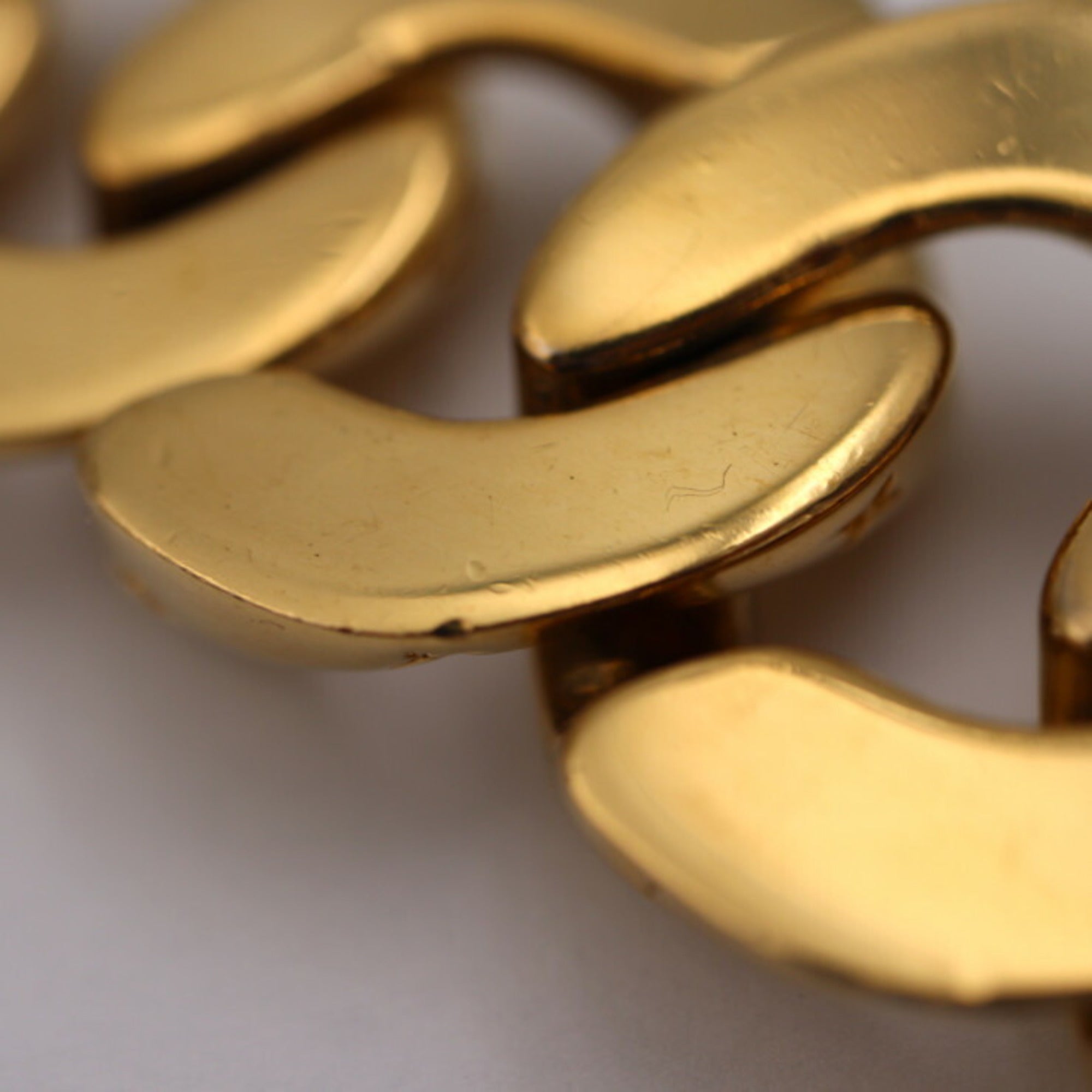 Monogram Bracelet Metal Gold