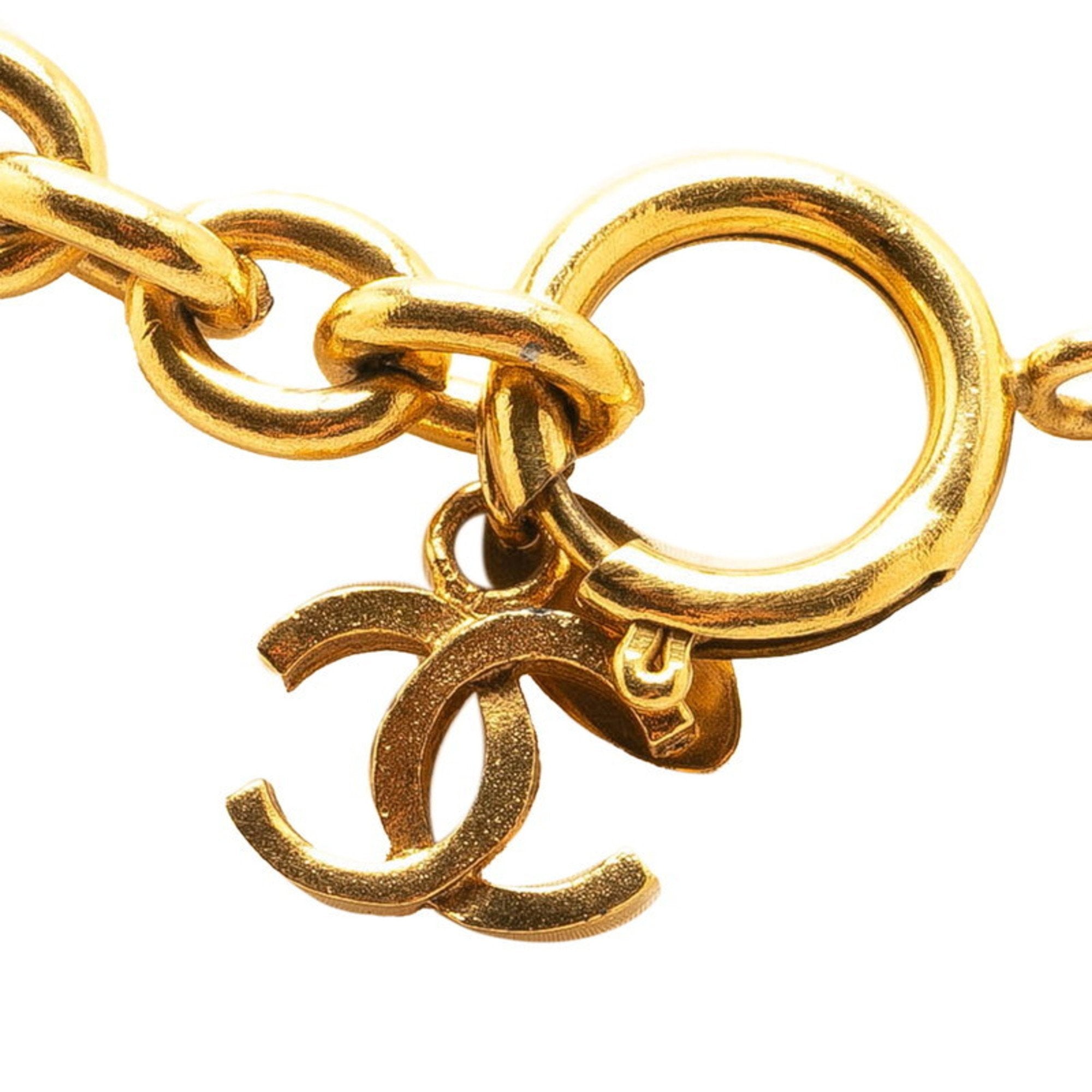 Vintage Pendant Necklace Metal Vintage