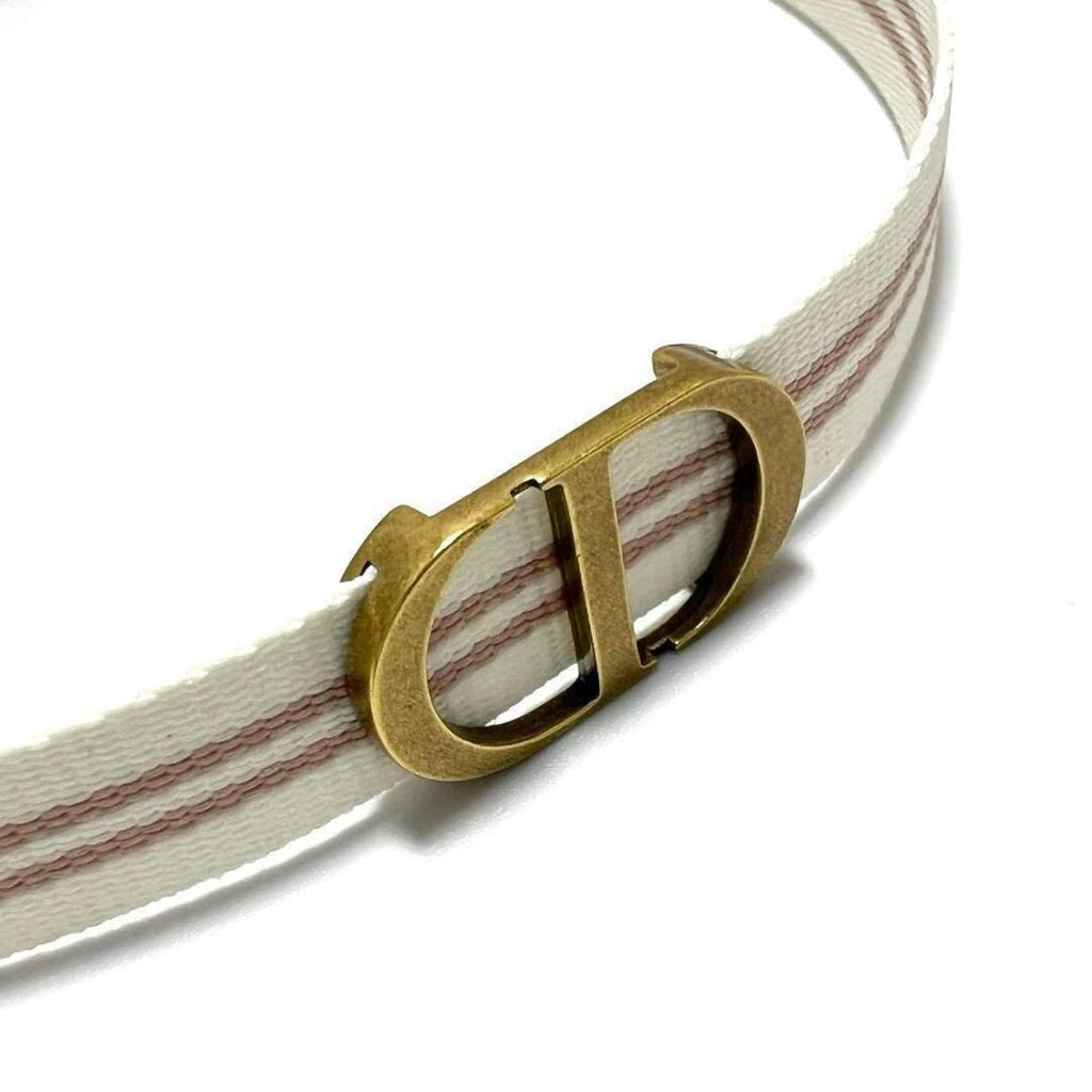 Pendant Necklace Metal and Nylon