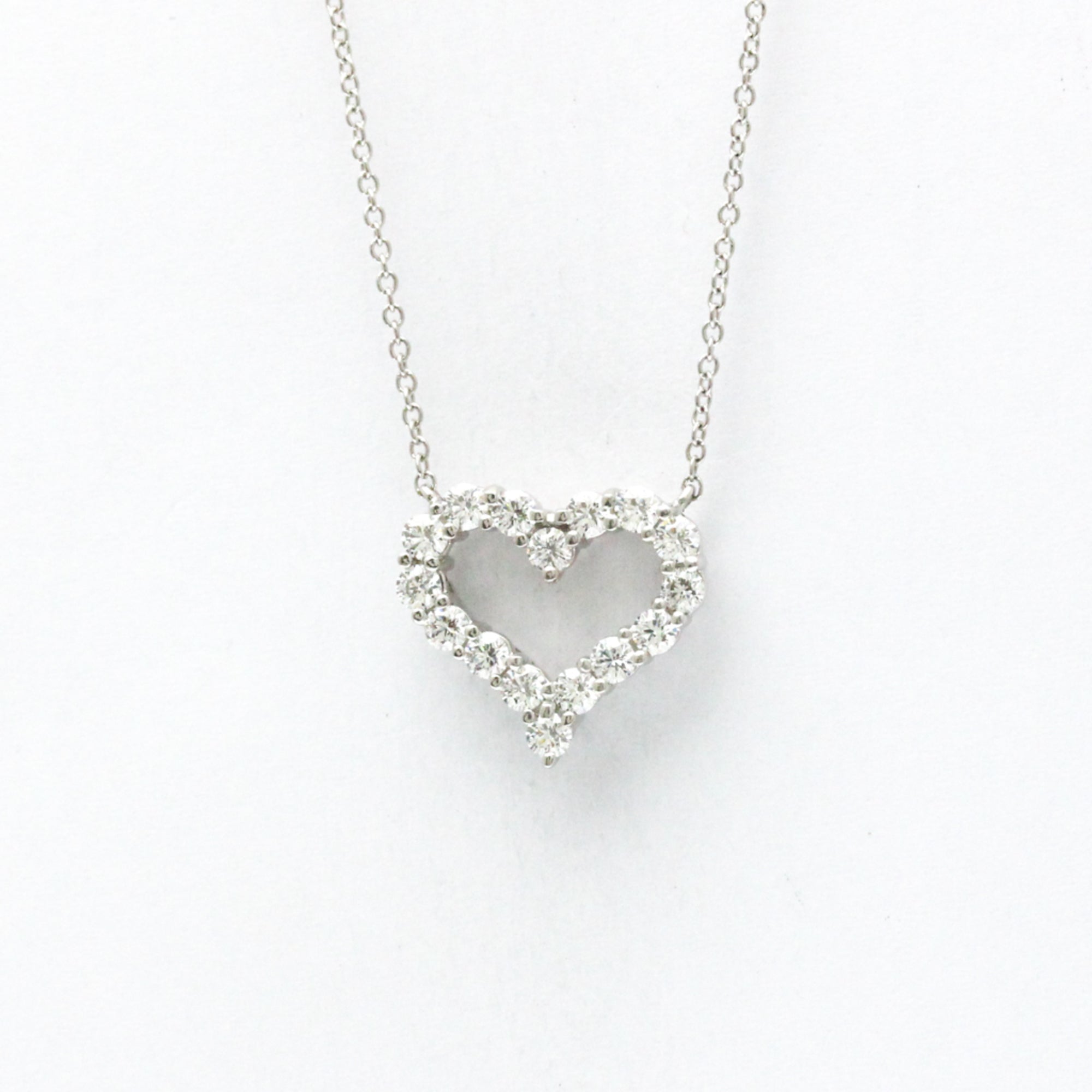Sentimental Heart Pendant Necklace Platinum with Diamond