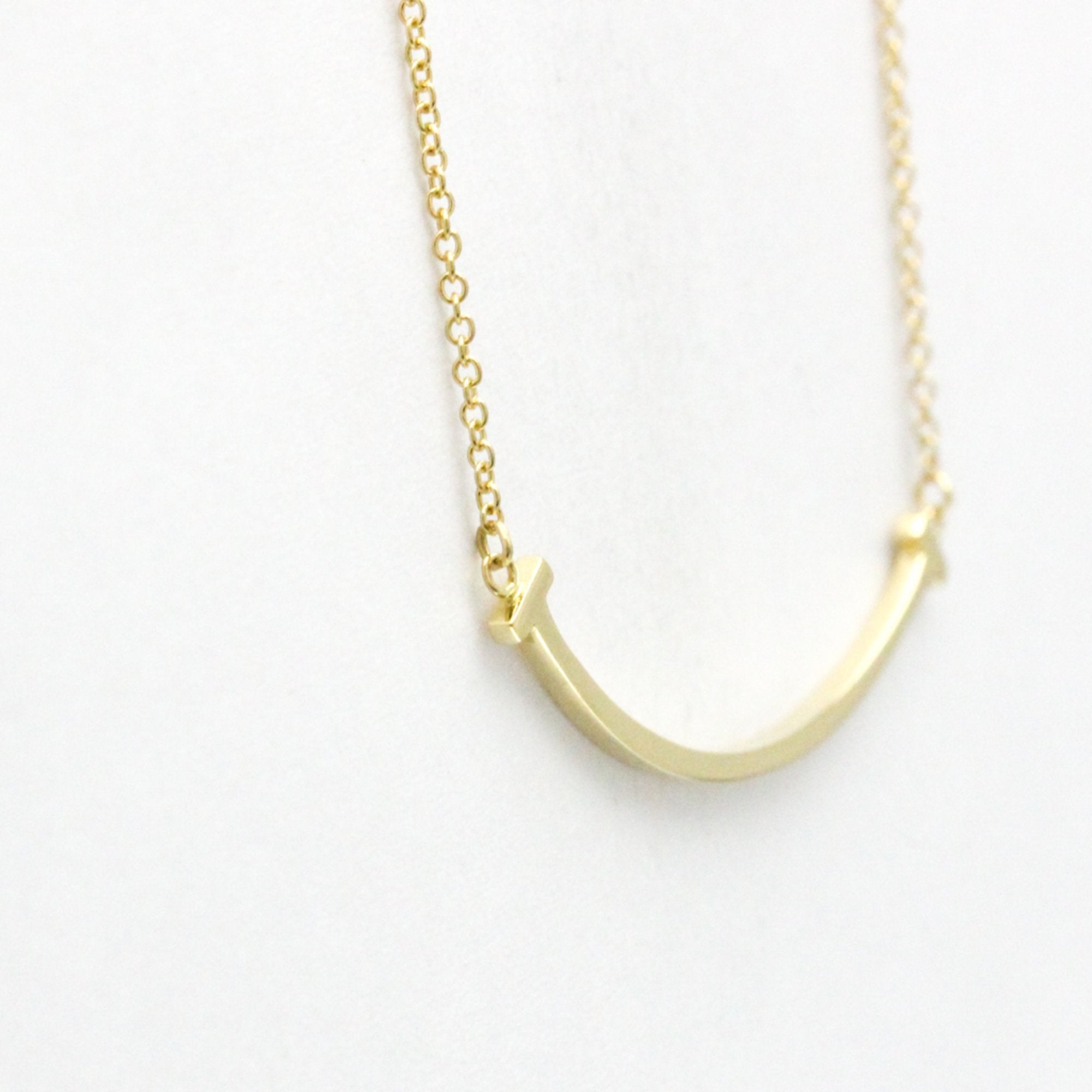 T Smile Pendant Necklace 18K Yellow Gold
