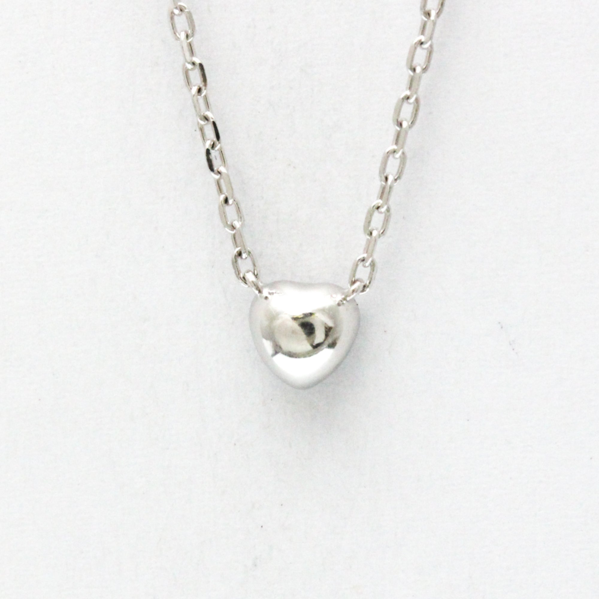 Pendant Necklace 18K White Gold With Diamond