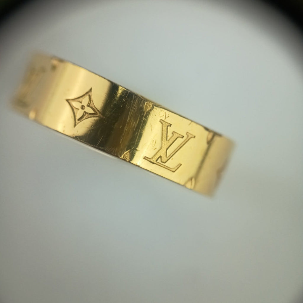Ring Lacquer and Metal and Rhinestone