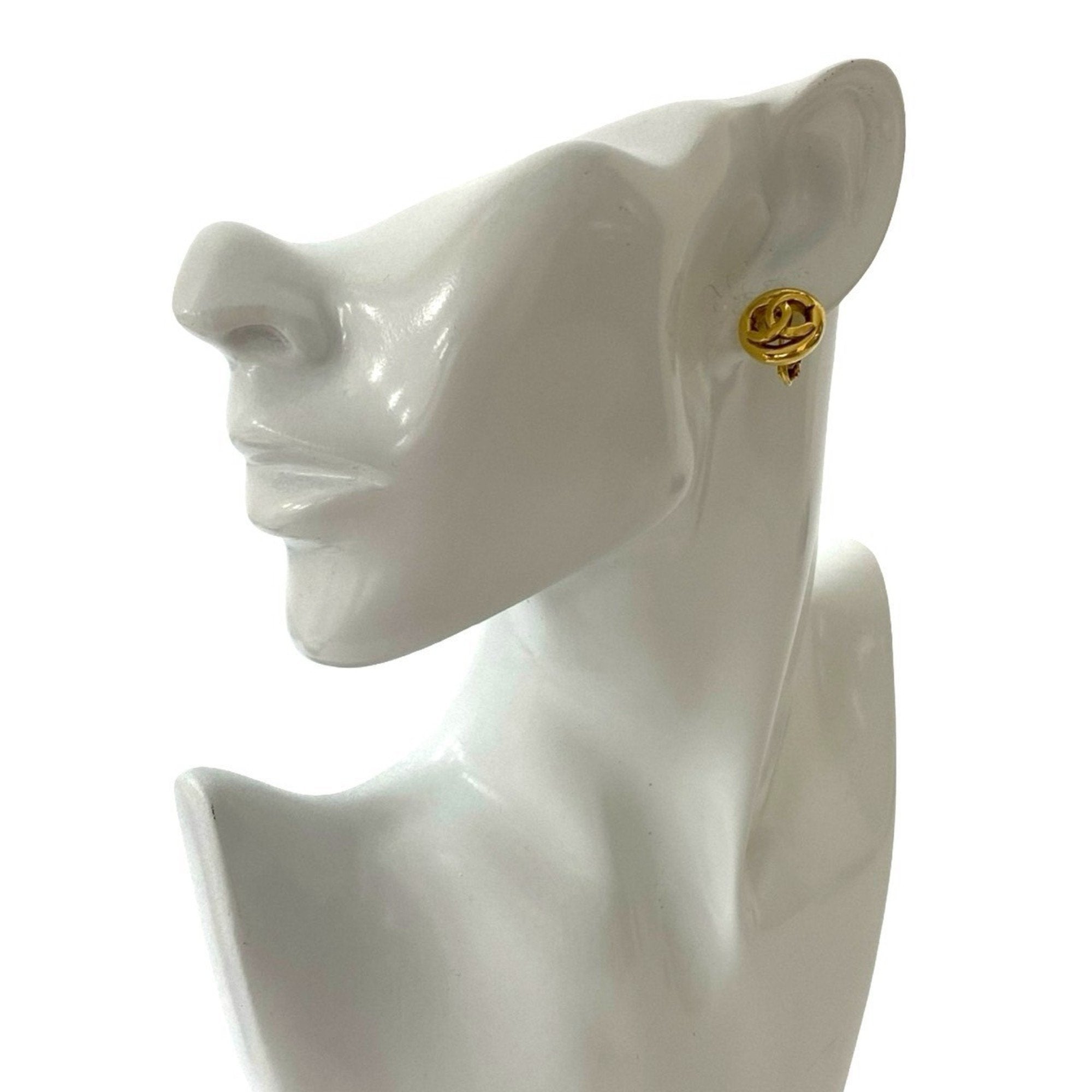 CC Logo Clip-On Earrings Metal Gold-Tone Metal