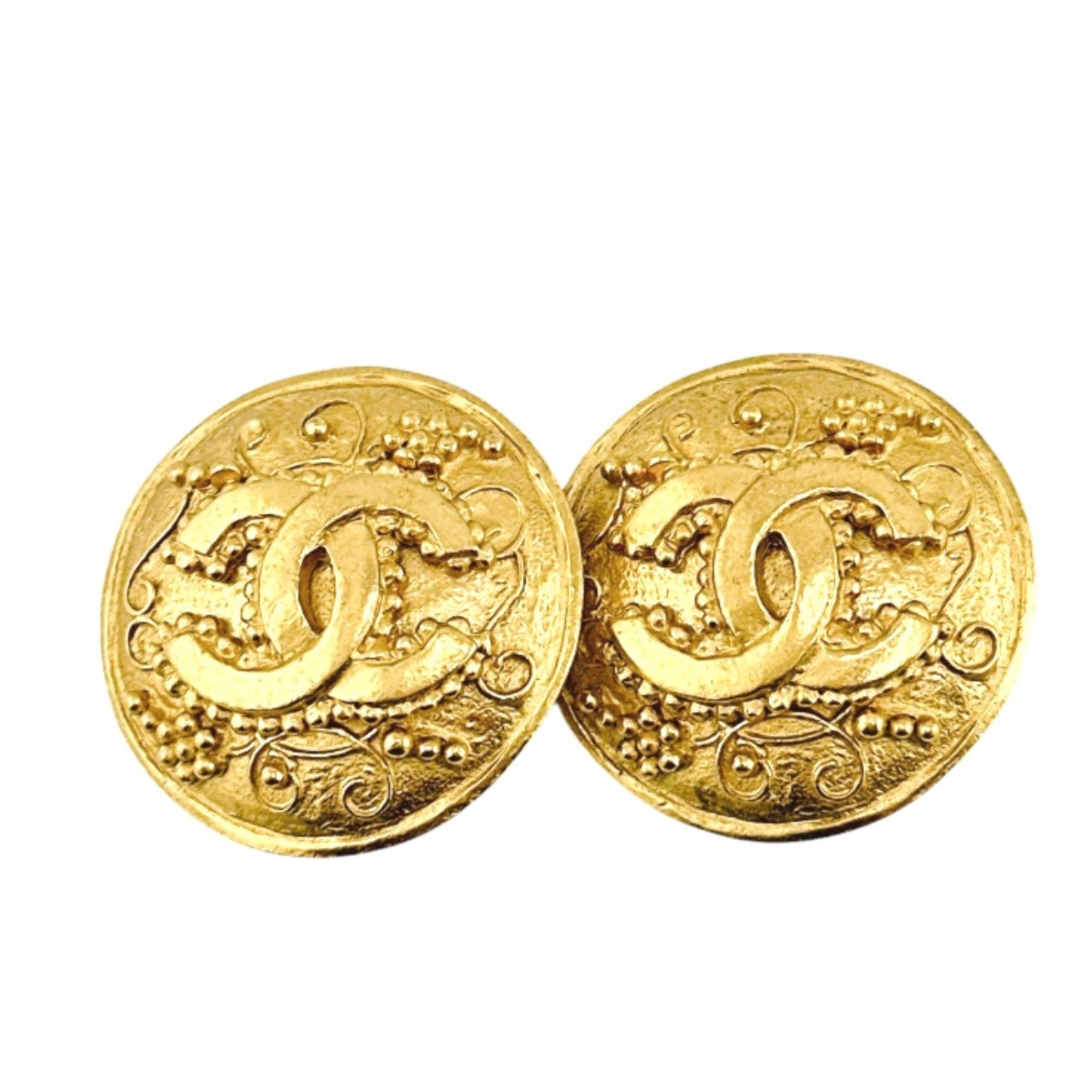 CC Logo Clip-On Earrings Metal Gold-Tone Metal