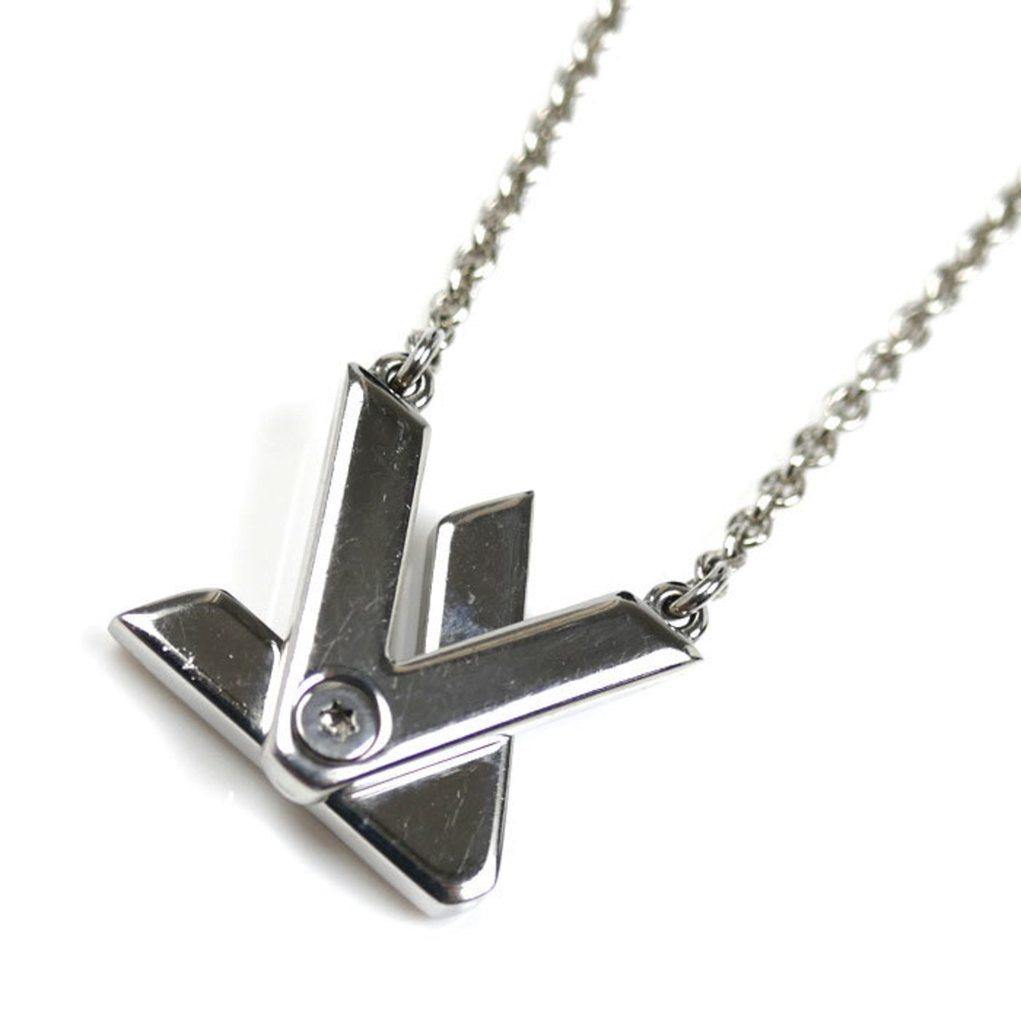 Pendant Necklace Metal