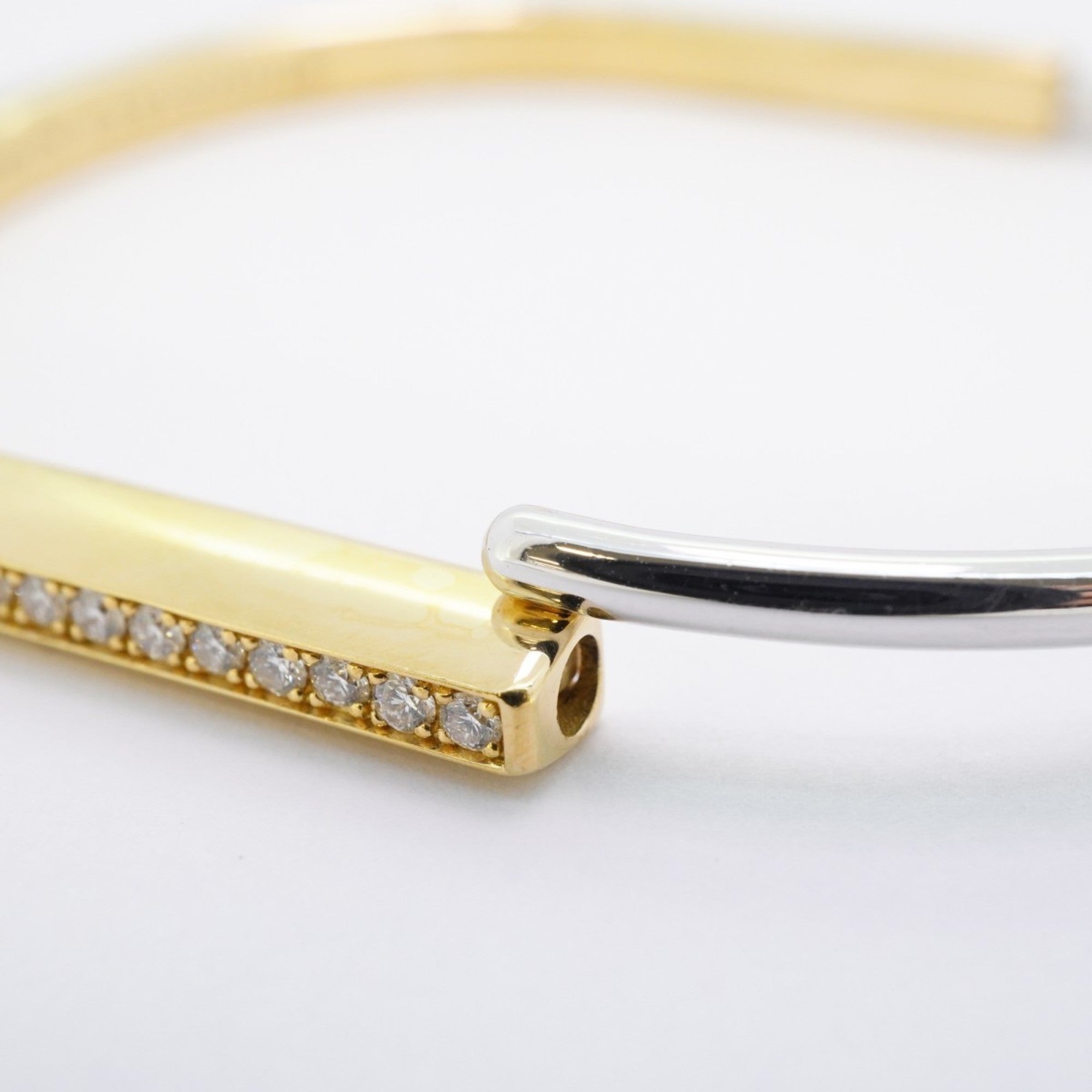 Bangle 18K White Gold and 18K Yellow Gold with Diamond Bracelet