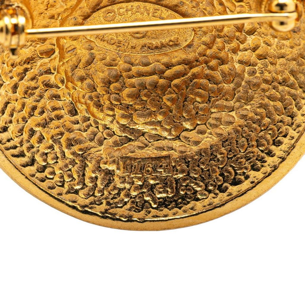 Vintage Brooch Metal
