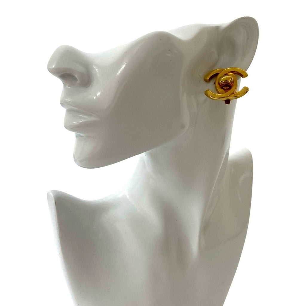CC Logo Clip-On Earrings Metal Gold-Tone Metal