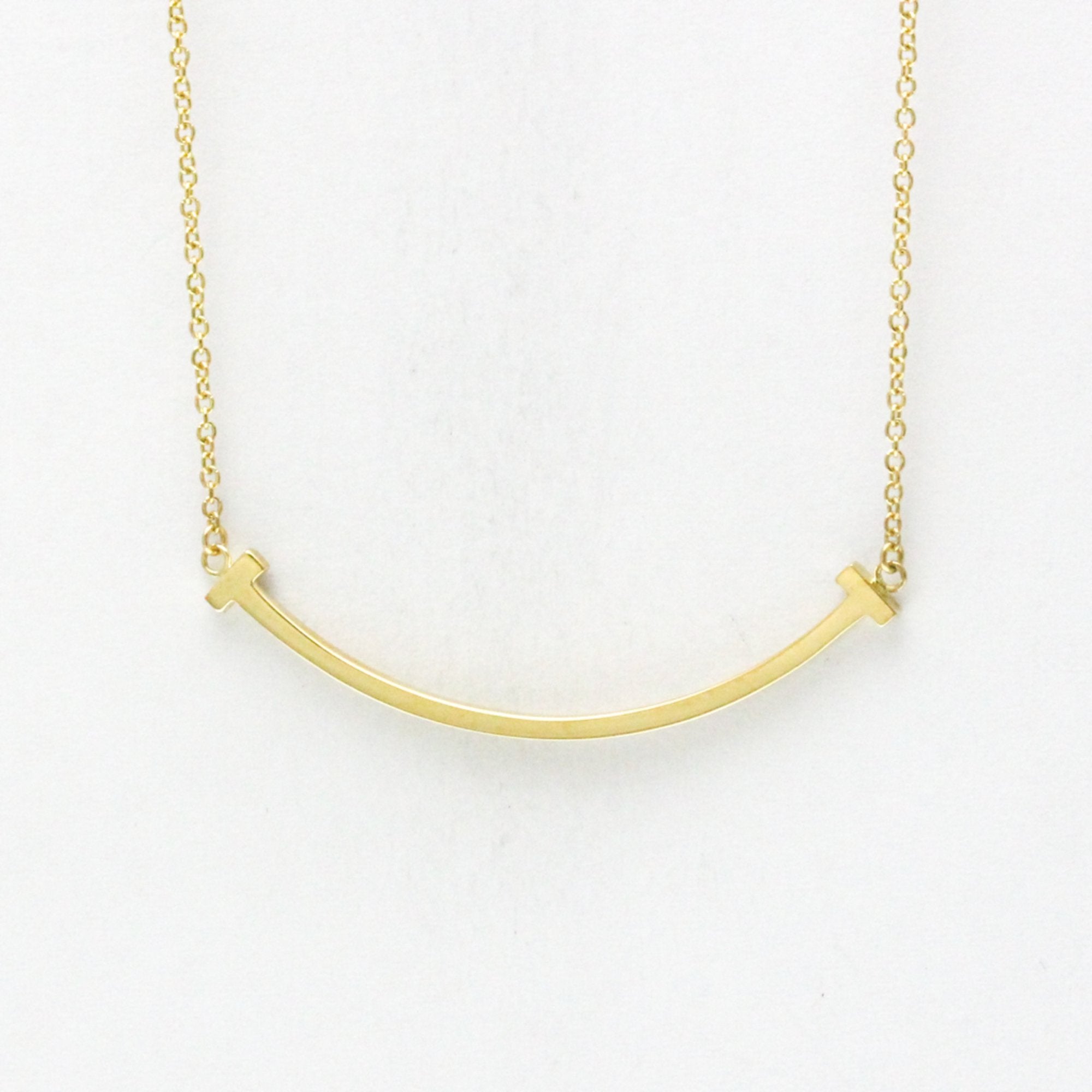 Smile Pendant Necklace 18K Yellow Gold