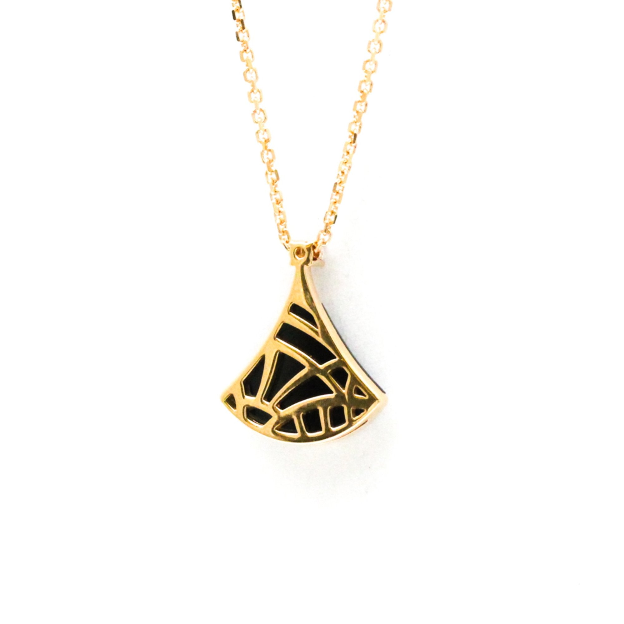 Diva Dream Pendant Necklace 18K Rose Gold with Diamond and Onyx