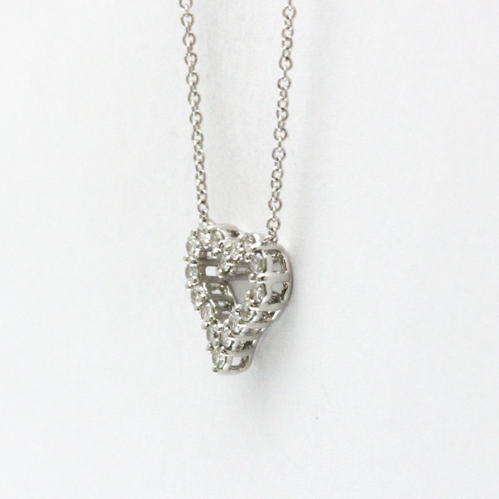Sentimental Heart Pendant Necklace Platinum Mini with Diamond