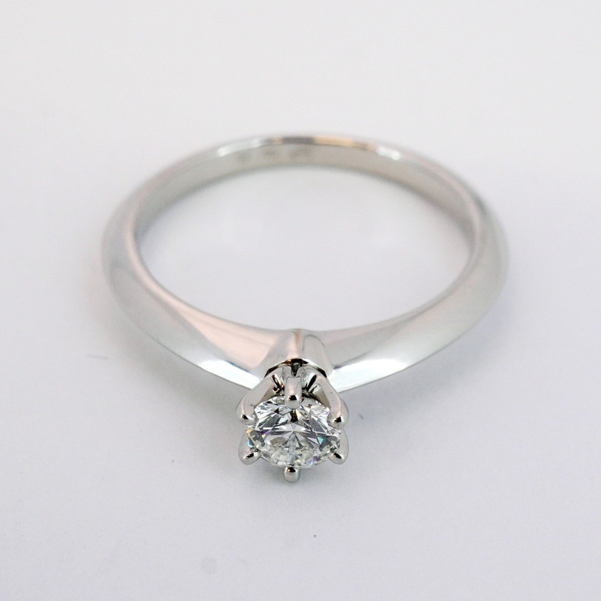 Solitaire Ring Platinum with Diamond