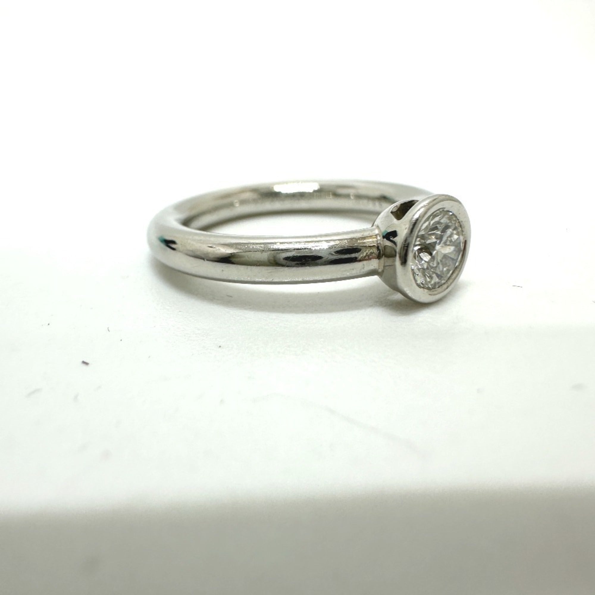 Band Ring Platinum with Diamond