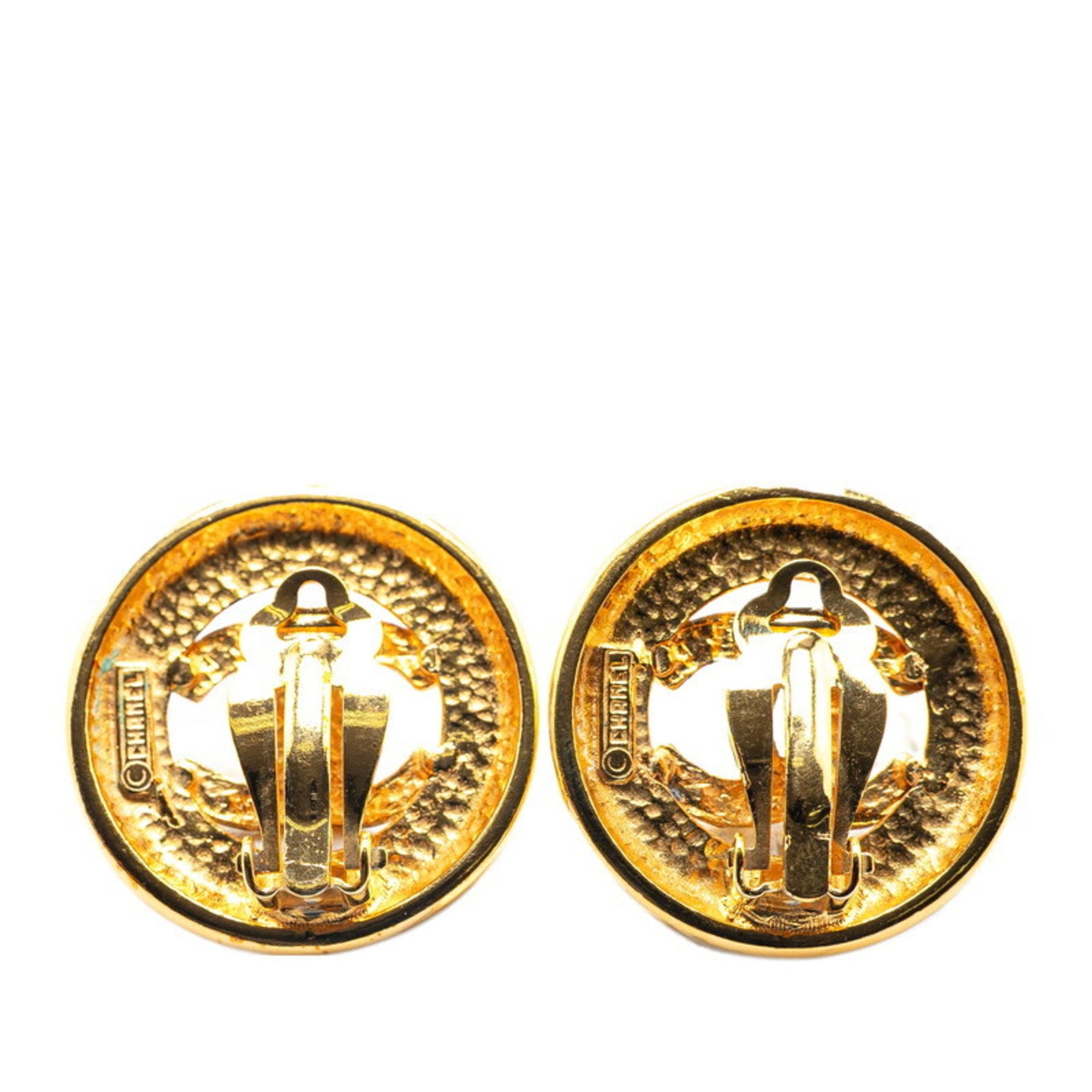 CC Logo Clip-On Earrings Metal Gold-Tone Metal