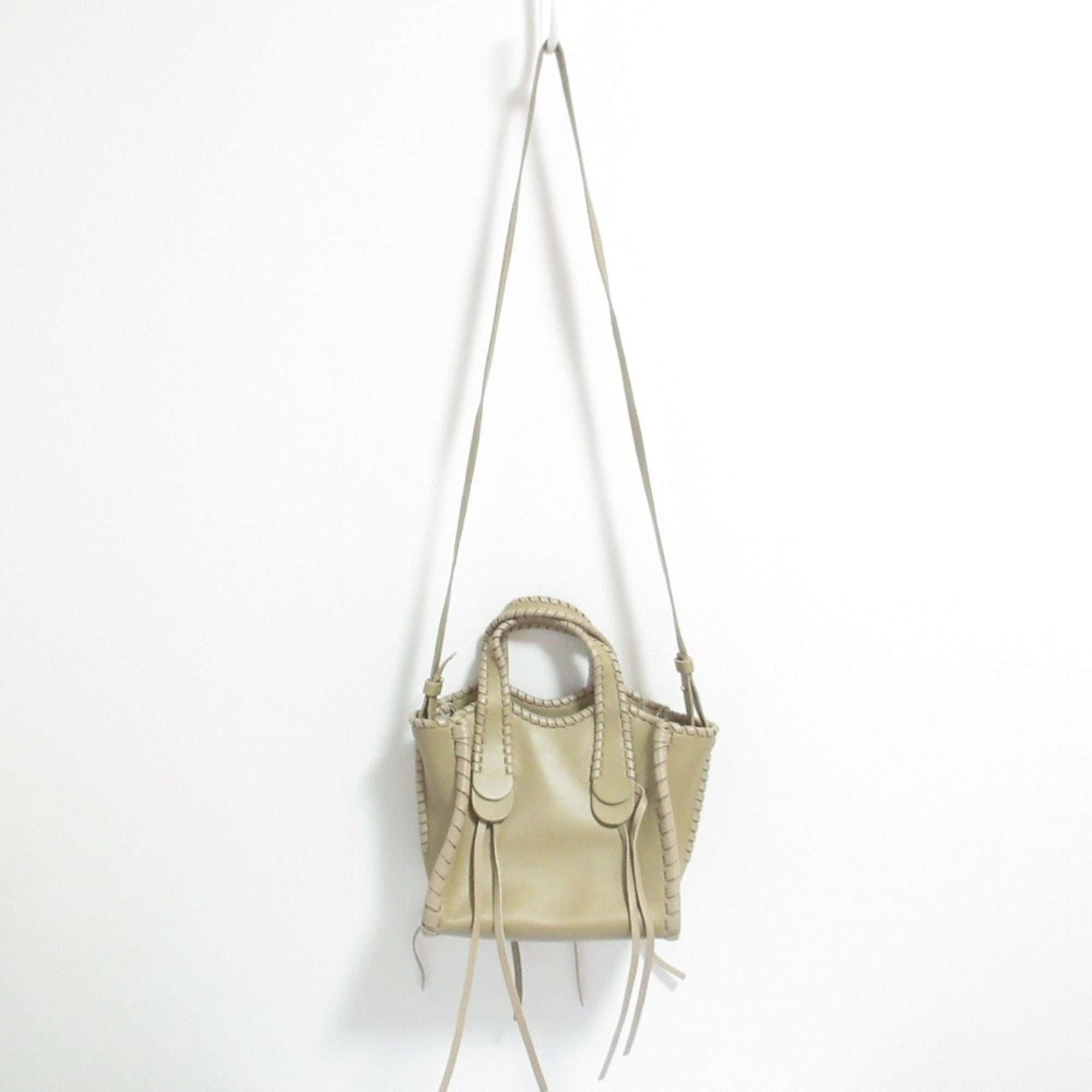 Mony Tote Leather Medium