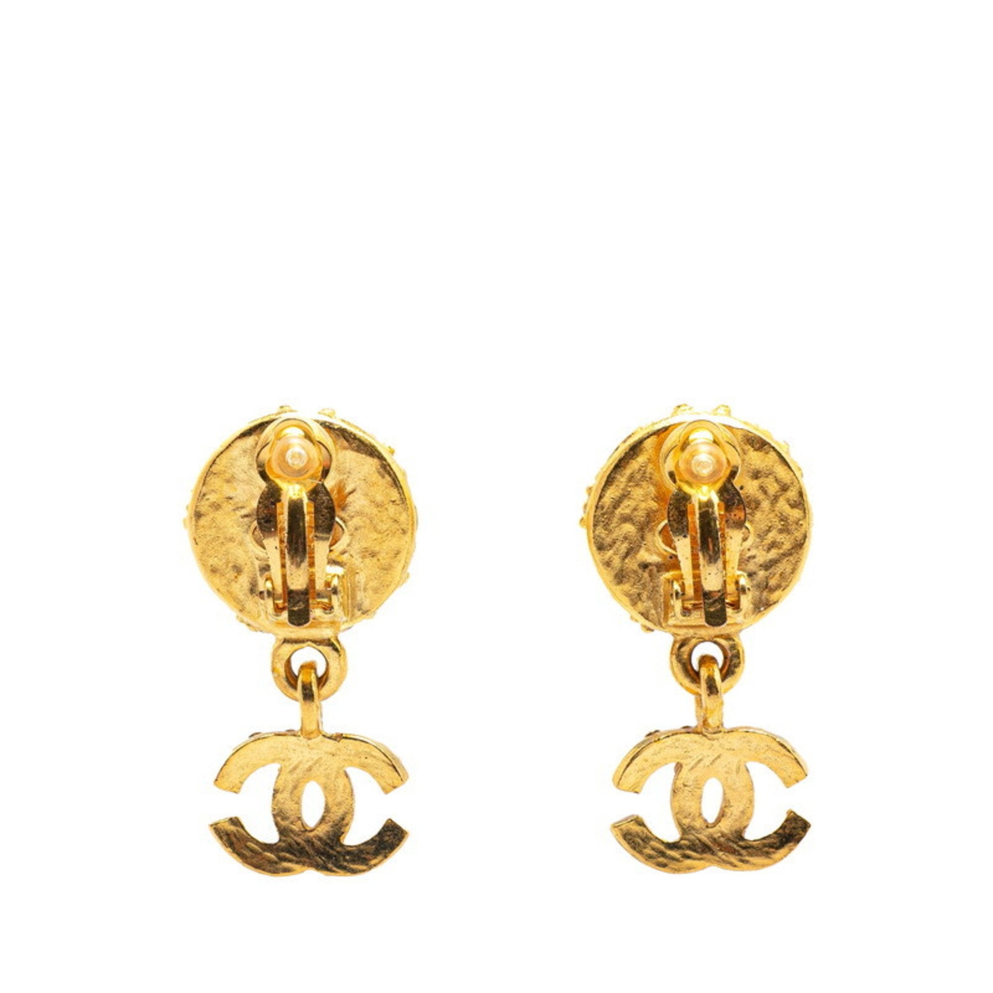 CC Logo Clip-On Earrings Metal Gold-Tone Metal