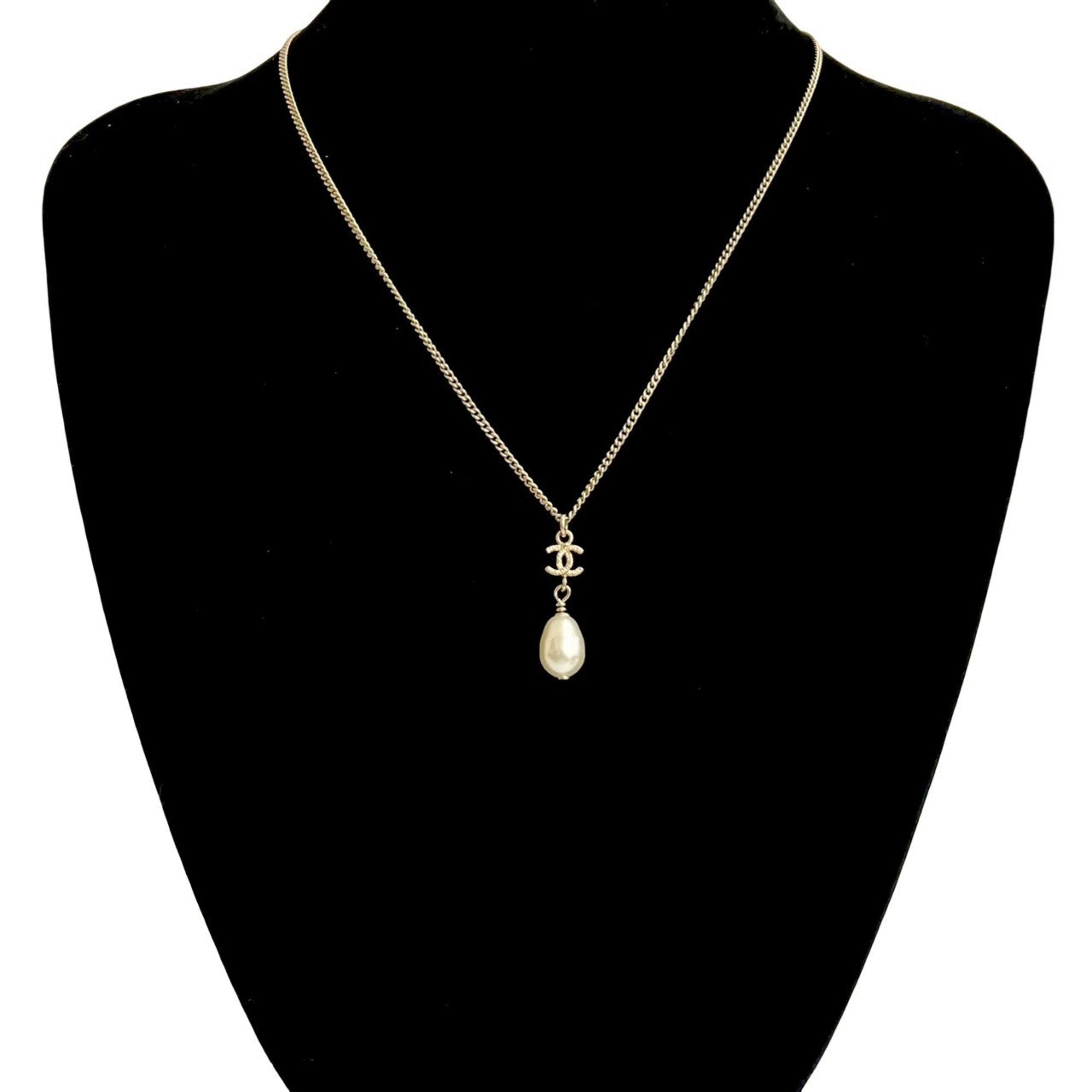 CC Logo Chain Pendant Necklace Metal