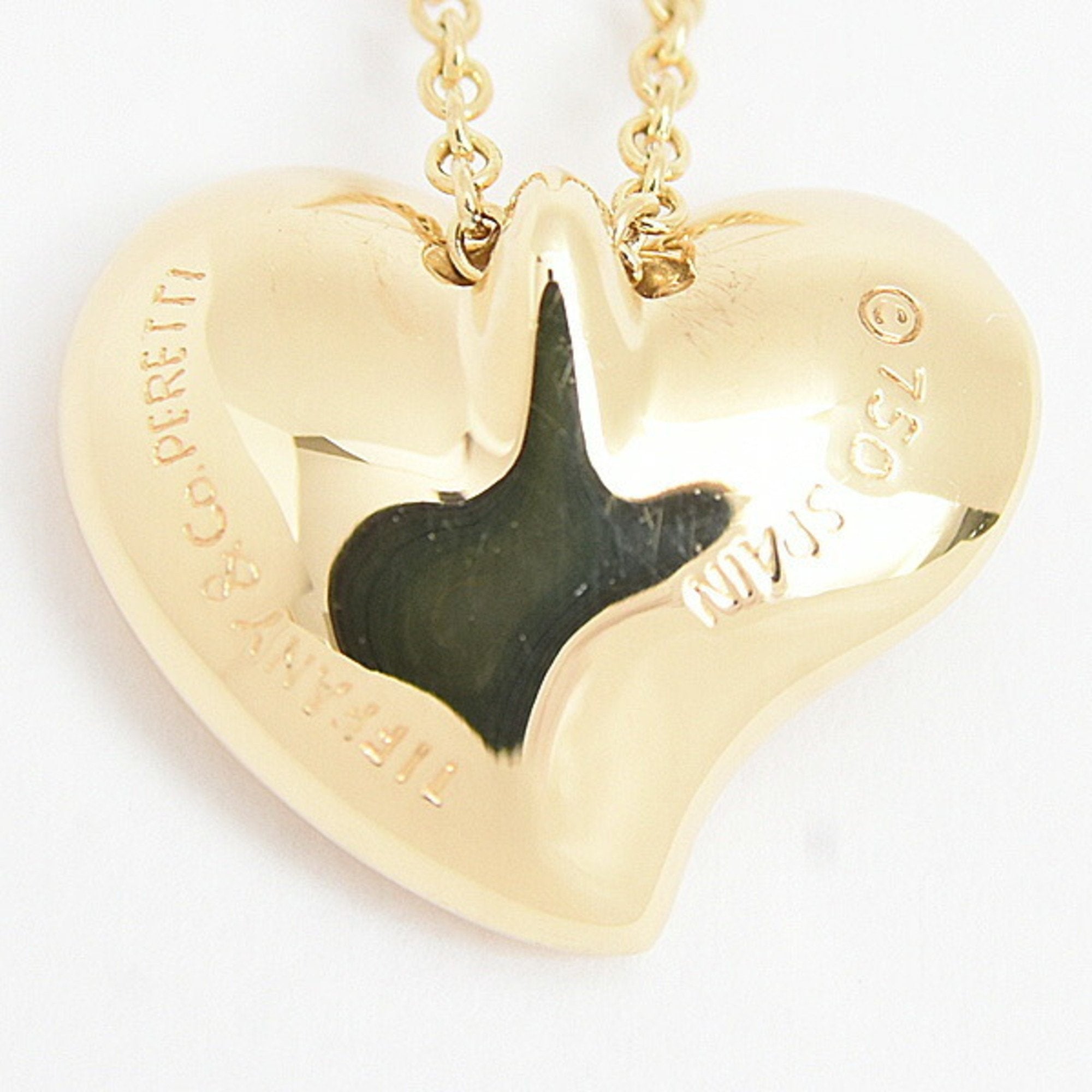 Full Heart Pendant Necklace 18K Yellow Gold with Diamond