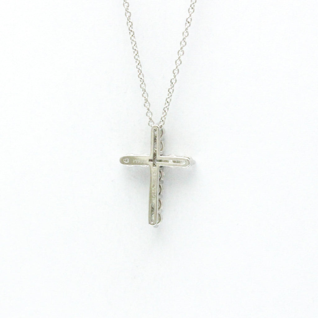 Small Pendant Necklace Platinum with Diamond