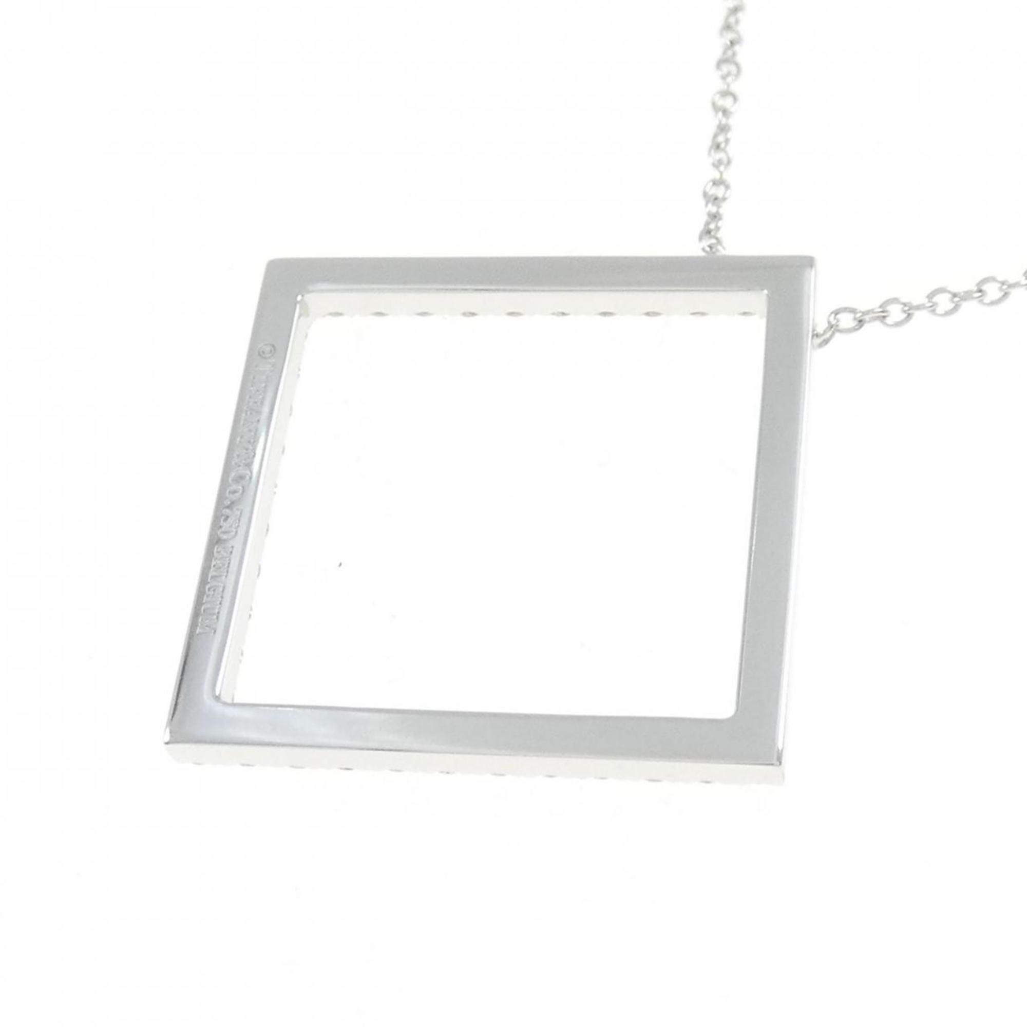 Metro Pendant Necklace 18K White Gold With Diamond