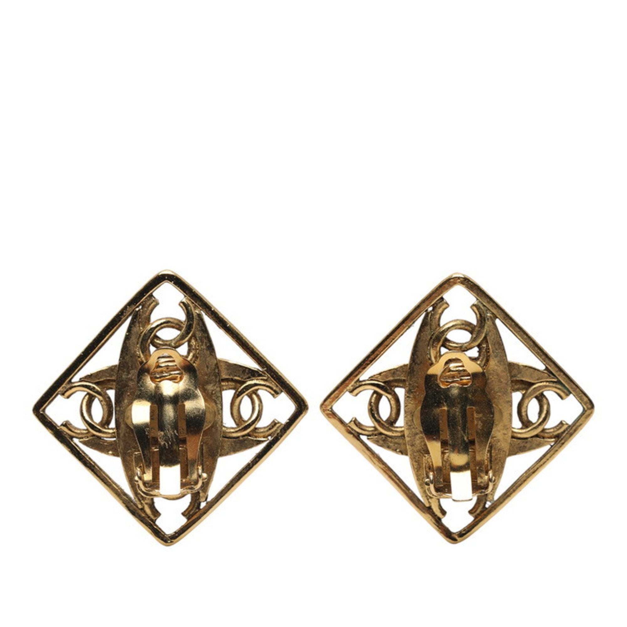 CC Logo Clip-On Earrings Metal Gold-Tone Metal