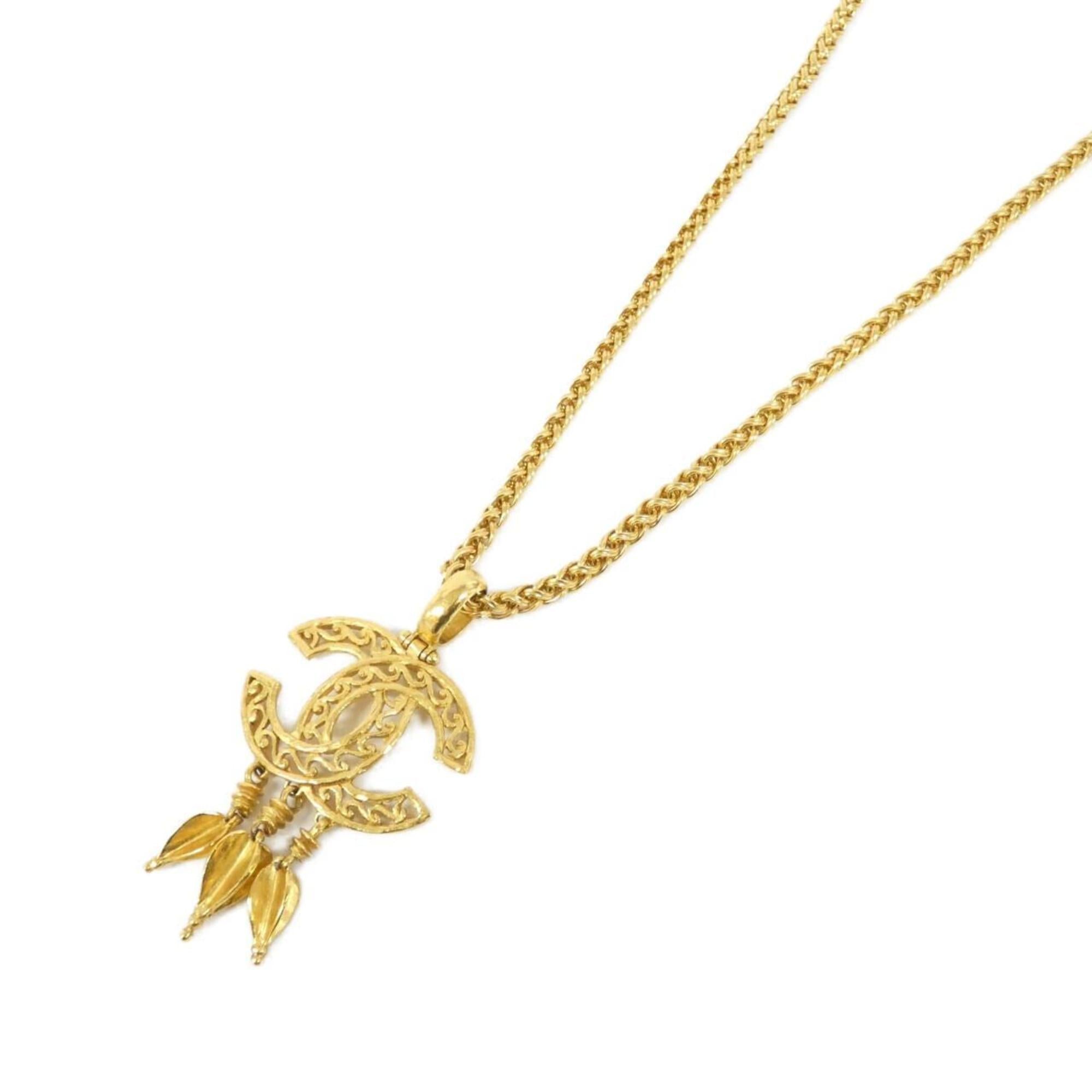 Pendant Necklace Metal