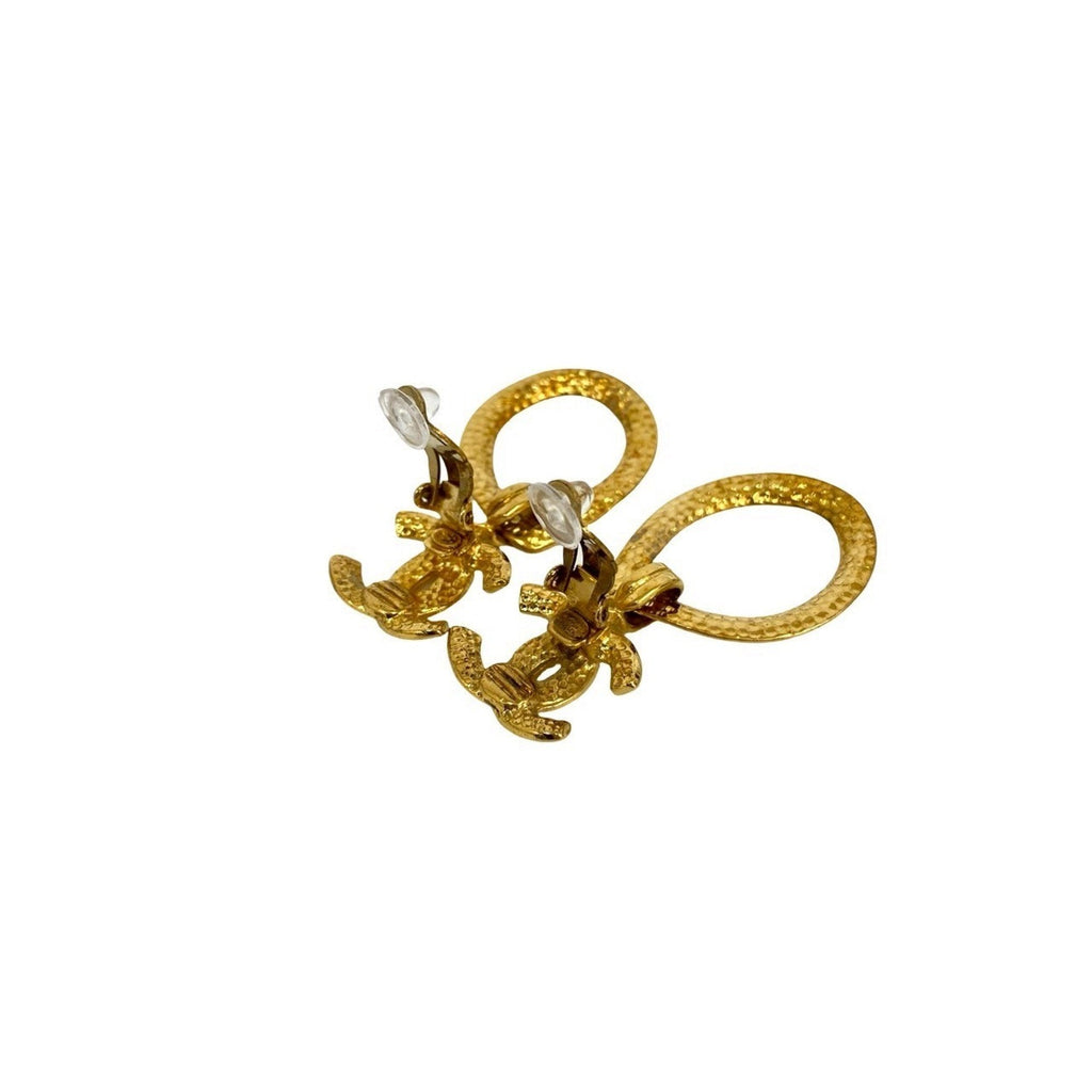 CC Logo Clip-On Earrings Metal Gold-Tone Metal