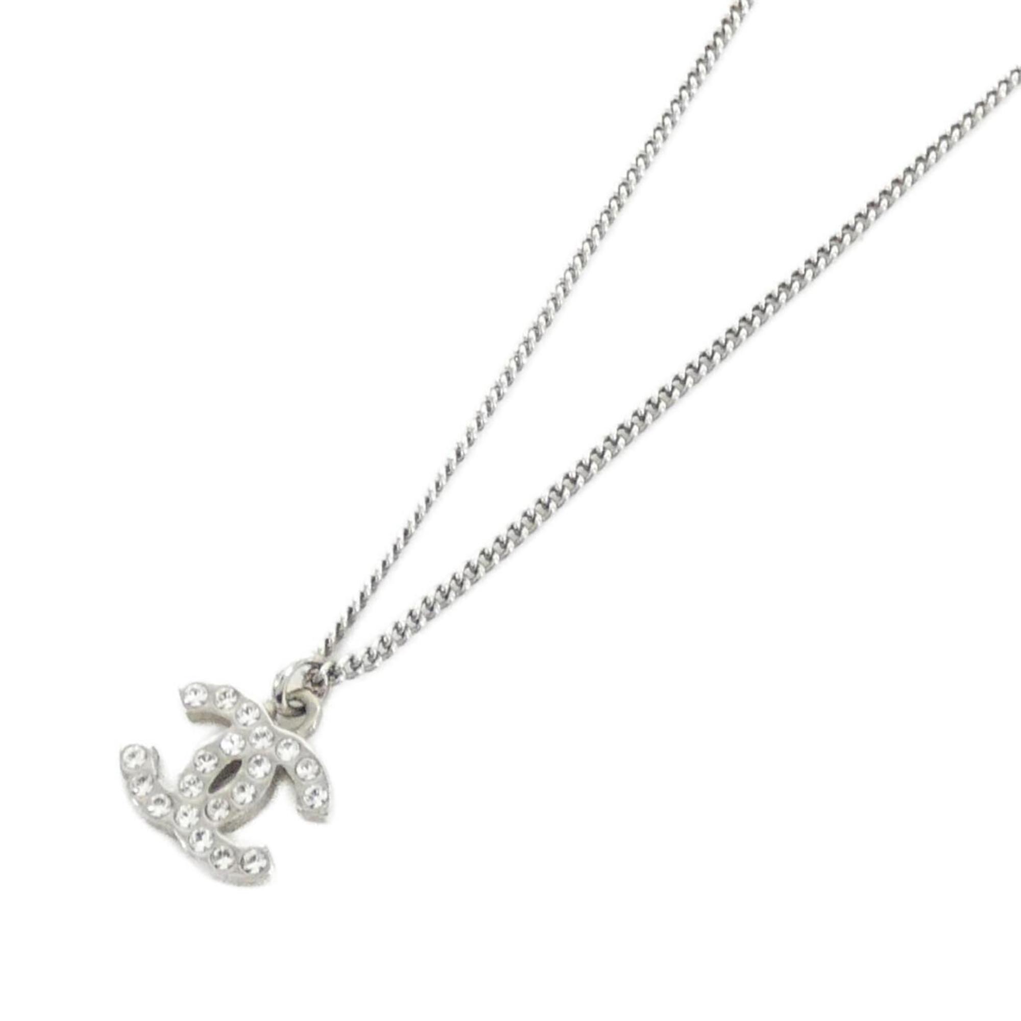 Pendant Necklace