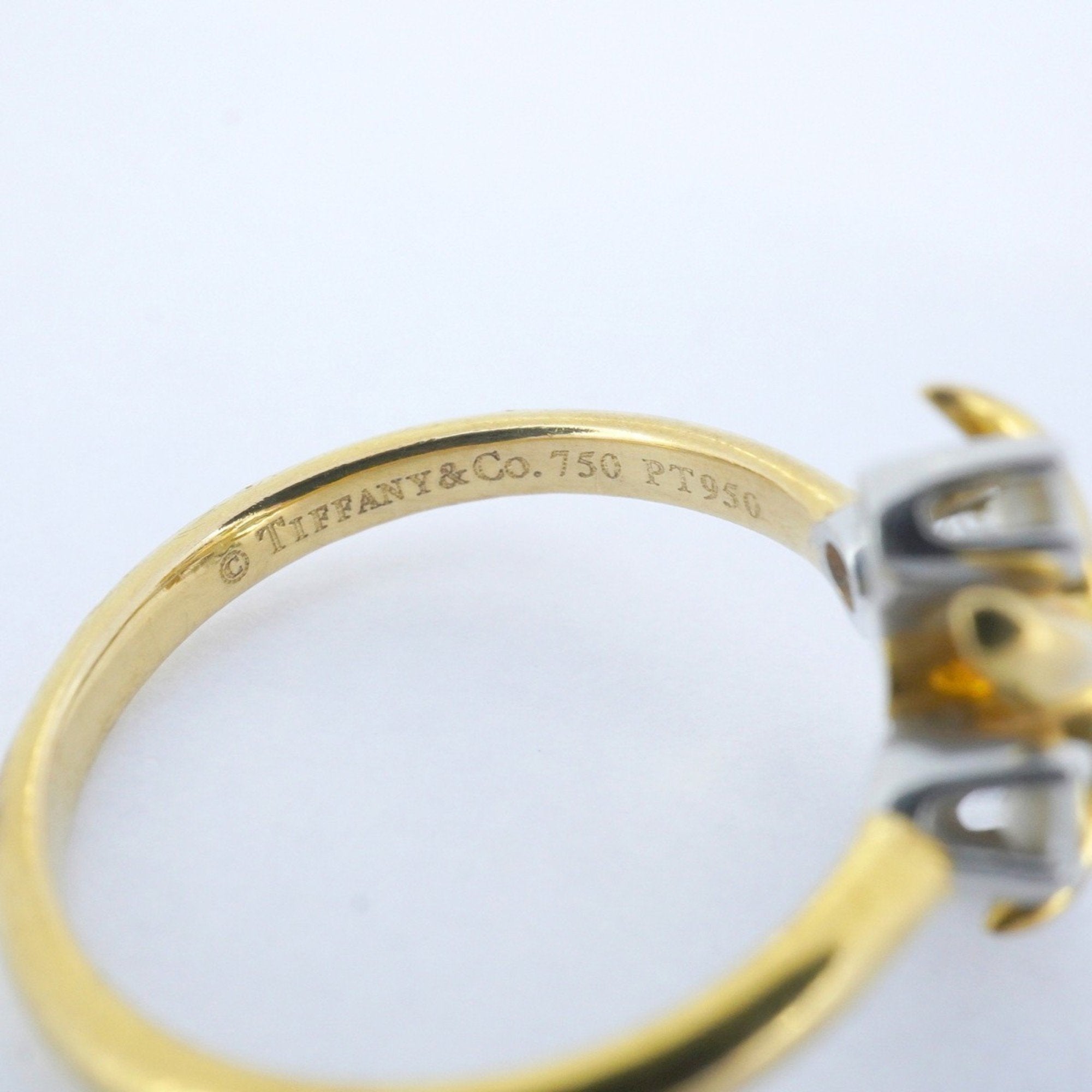 Ring Platinum and 18K Yellow Gold with Diamond