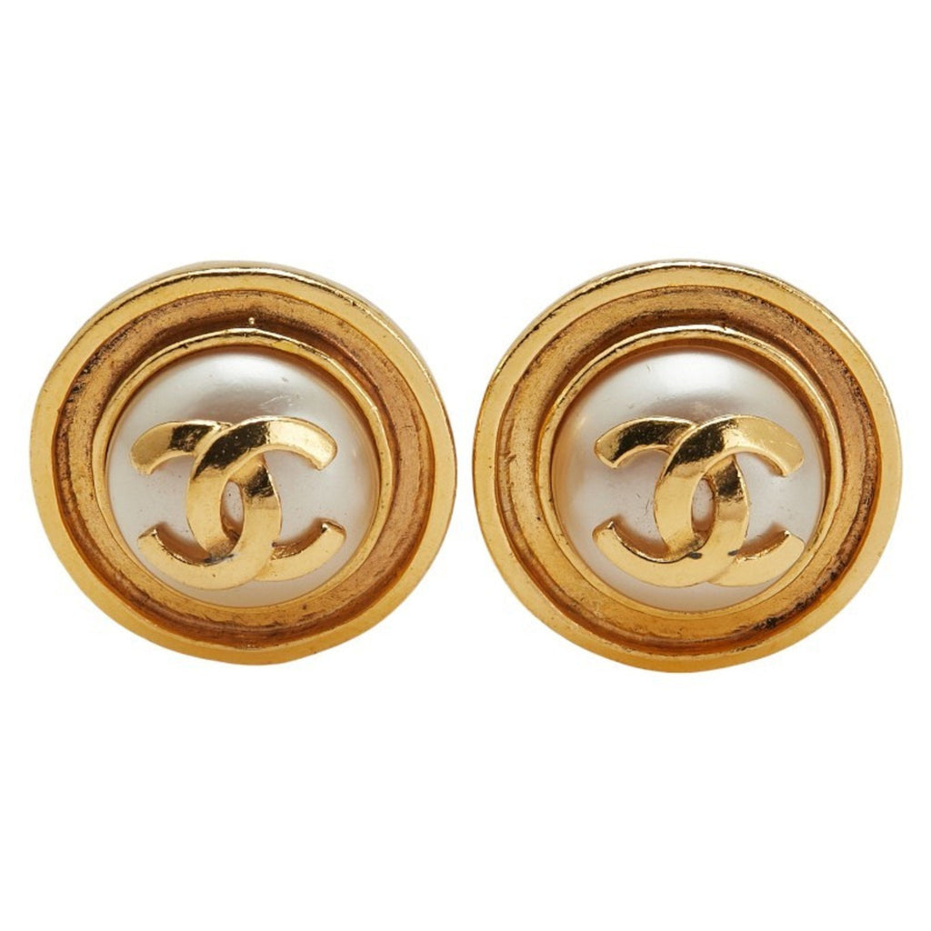 CC Logo Round Clip-On Earrings Metal Gold-Tone Metal