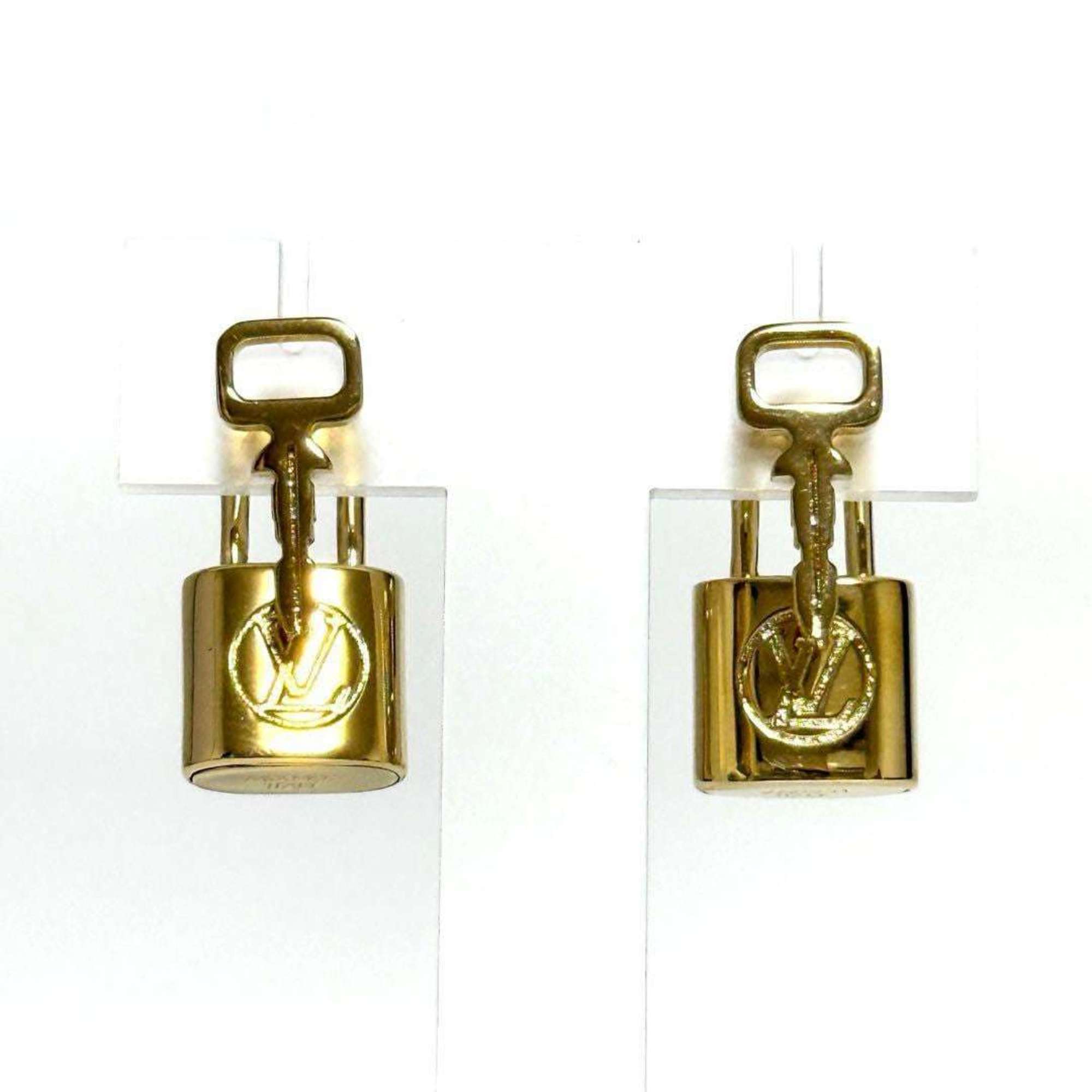 Earrings Metal