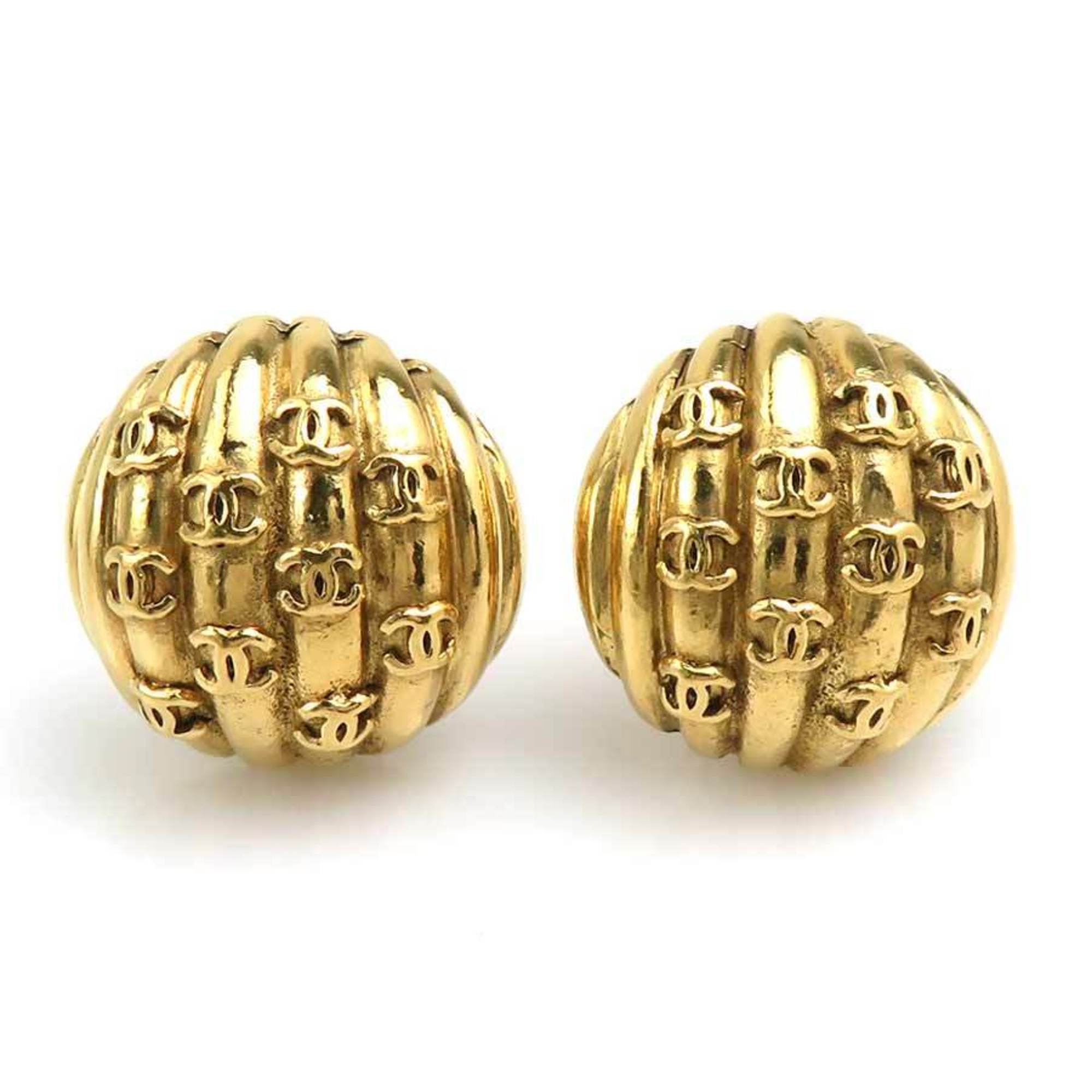 CC Logo Clip-On Earrings Gold-Tone Metal Gold-Tone Metal